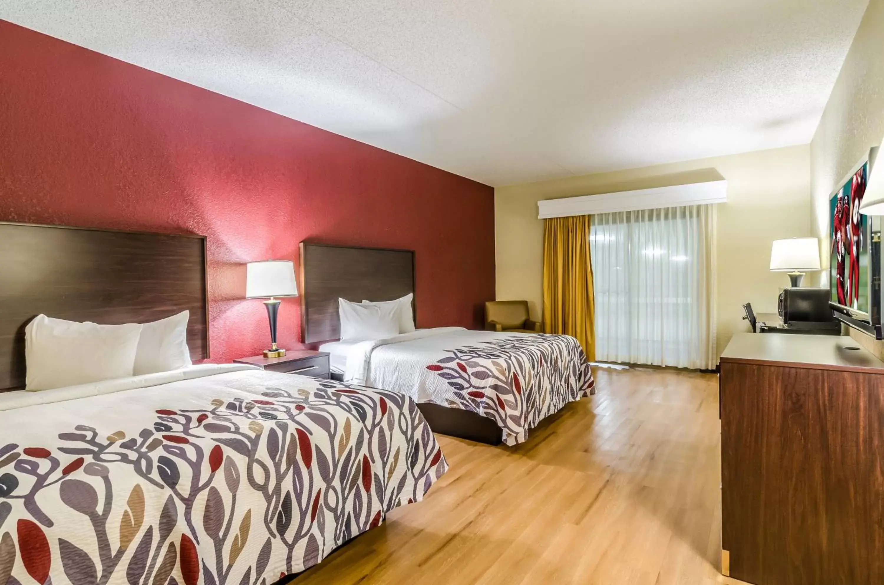Deluxe Room with Two Queen Beds Smoke Free in Red Roof Inn & Conference Center Wichita Airport Deluxe Room with Two Queen Beds Smoke Free in Red Roof Inn & Conference Center Wichita Airport