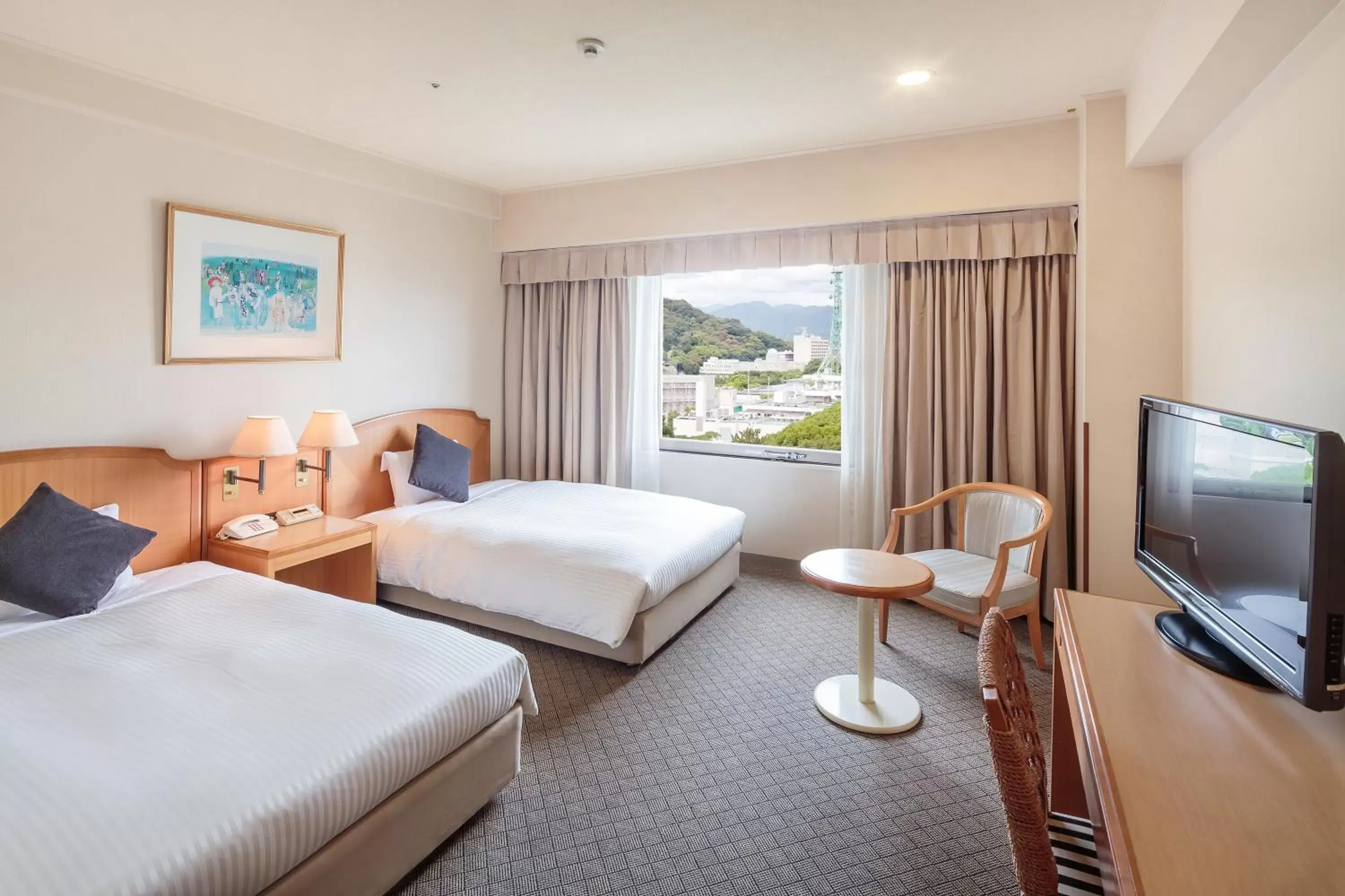 Superior Twin Room with Castle View - single occupancy - Smoking in HOTEL MYSTAYS Matsuyama Superior Twin Room with Castle View - single occupancy - Smoking in HOTEL MYSTAYS Matsuyama