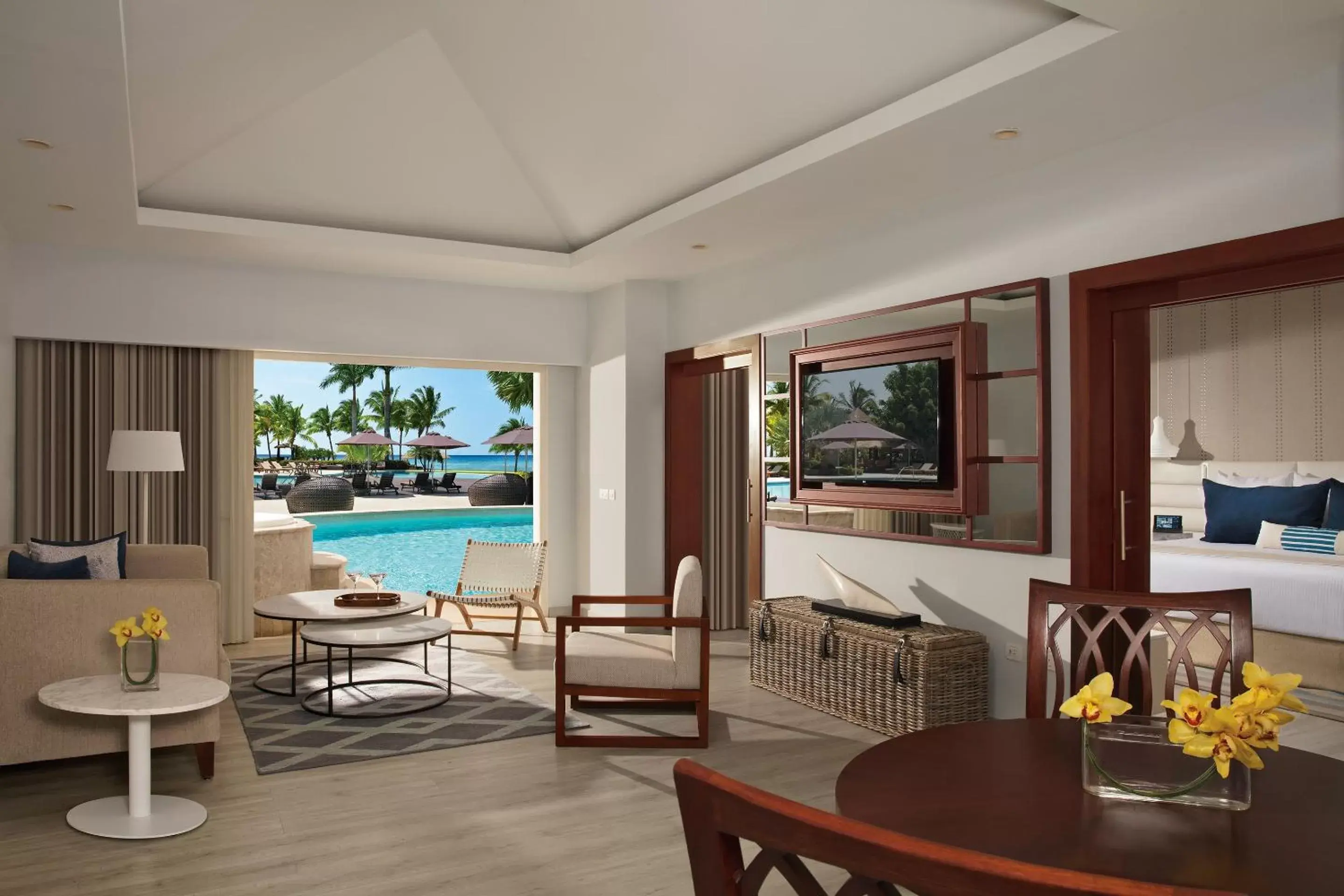 Preferred Club Master Suite Ocean Front in Secrets St James Adults Only - All Inclusive Preferred Club Master Suite Ocean Front in Secrets St James Adults Only - All Inclusive