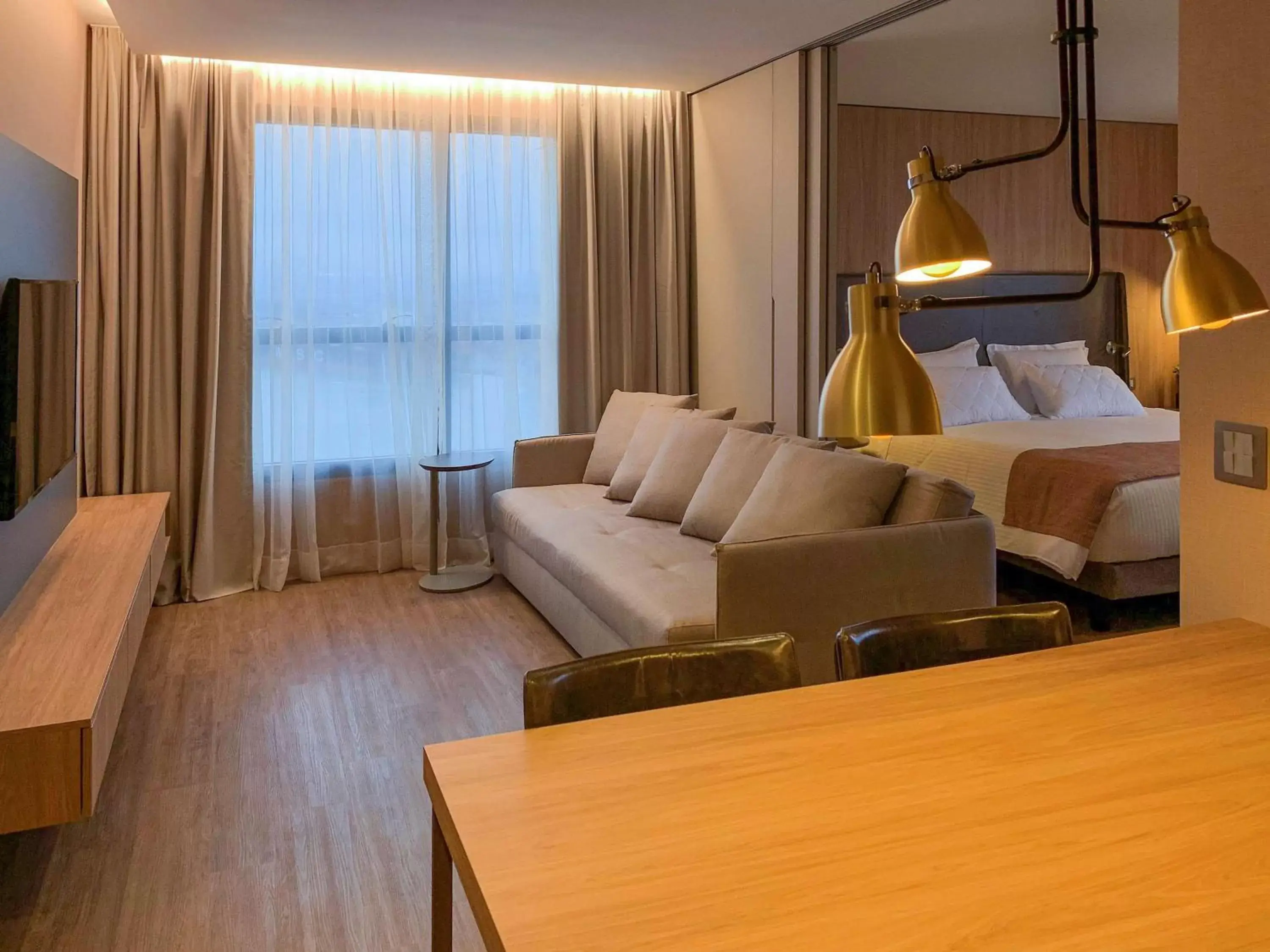 Master Suite - single occupancy in Mercure Itajai Navegantes Master Suite - single occupancy in Mercure Itajai Navegantes