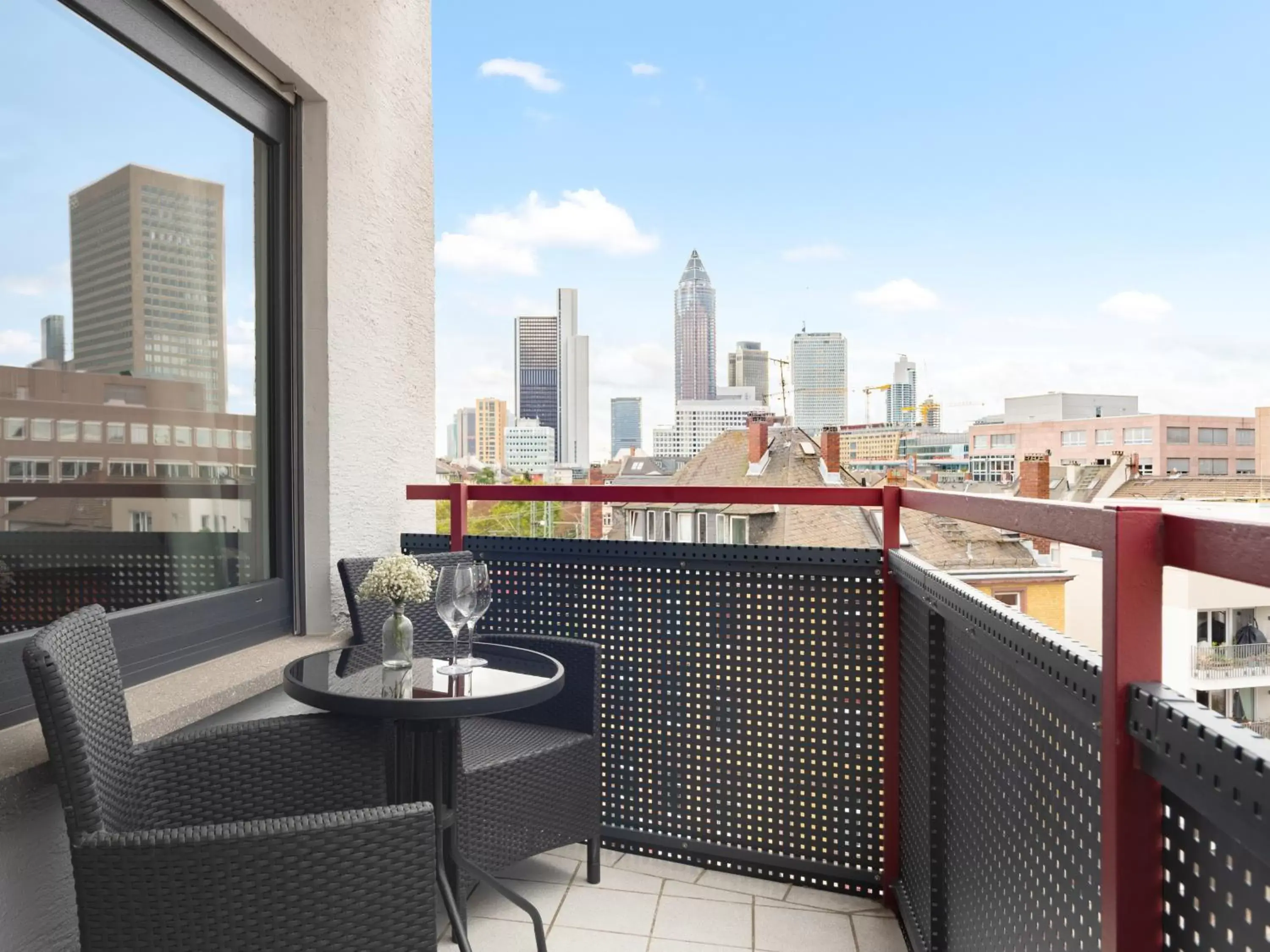 Medium Studio with Kitchenette and Balcony in Numa Frankfurt Oben Medium Studio with Kitchenette and Balcony in Numa Frankfurt Oben