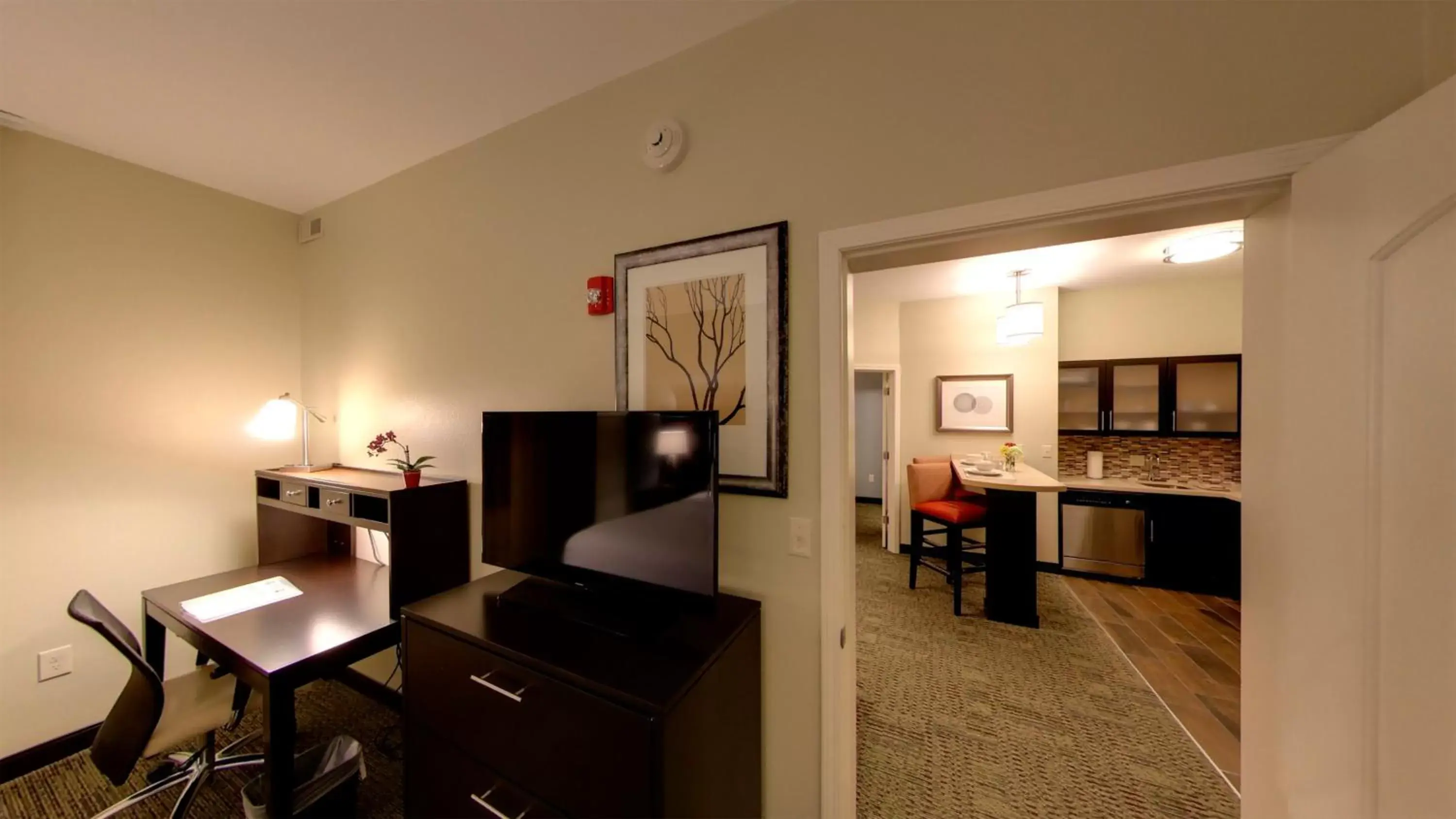 Two Bedroom Suite with One King Bed and Two Double Beds - Non-Smoking in Staybridge Suites Ann Arbor - Research Parkway, an IHG Hotel Two Bedroom Suite with One King Bed and Two Double Beds - Non-Smoking in Staybridge Suites Ann Arbor - Research Parkway, an IHG Hotel