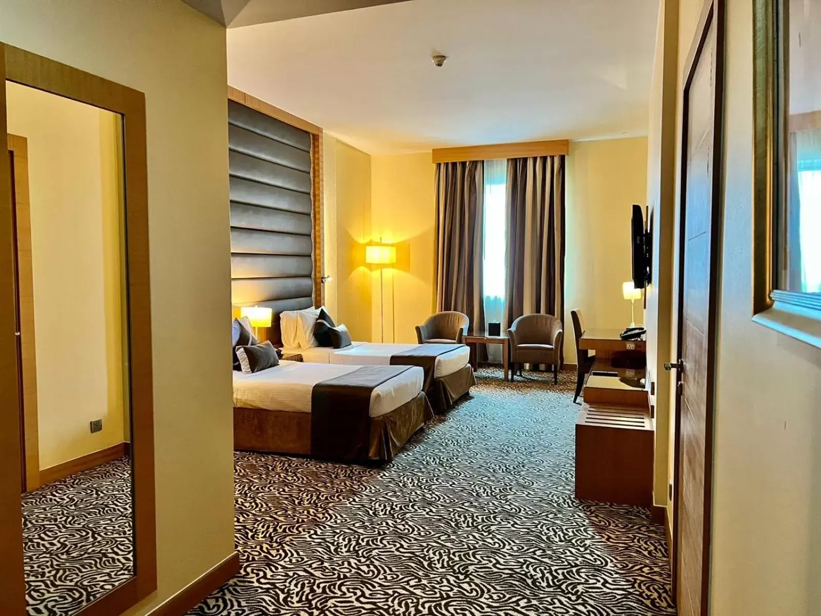 Deluxe Double or Twin Room with City View in Copthorne Hotel Sharjah Deluxe Double or Twin Room with City View in Copthorne Hotel Sharjah
