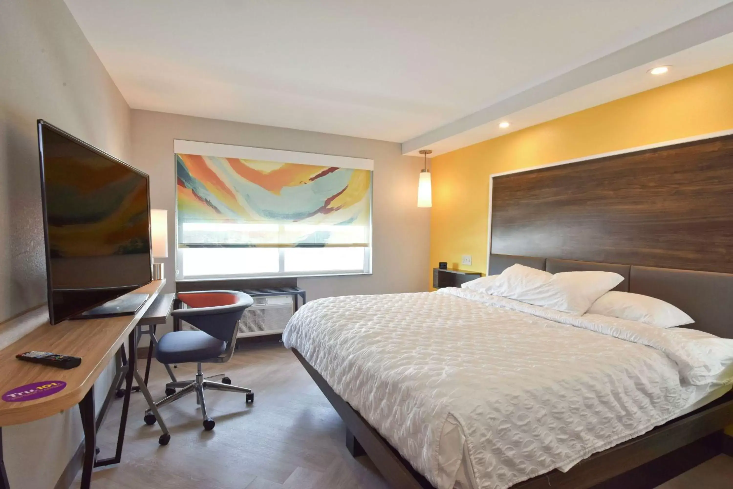 King Room in Tru By Hilton Lawrence King Room in Tru By Hilton Lawrence