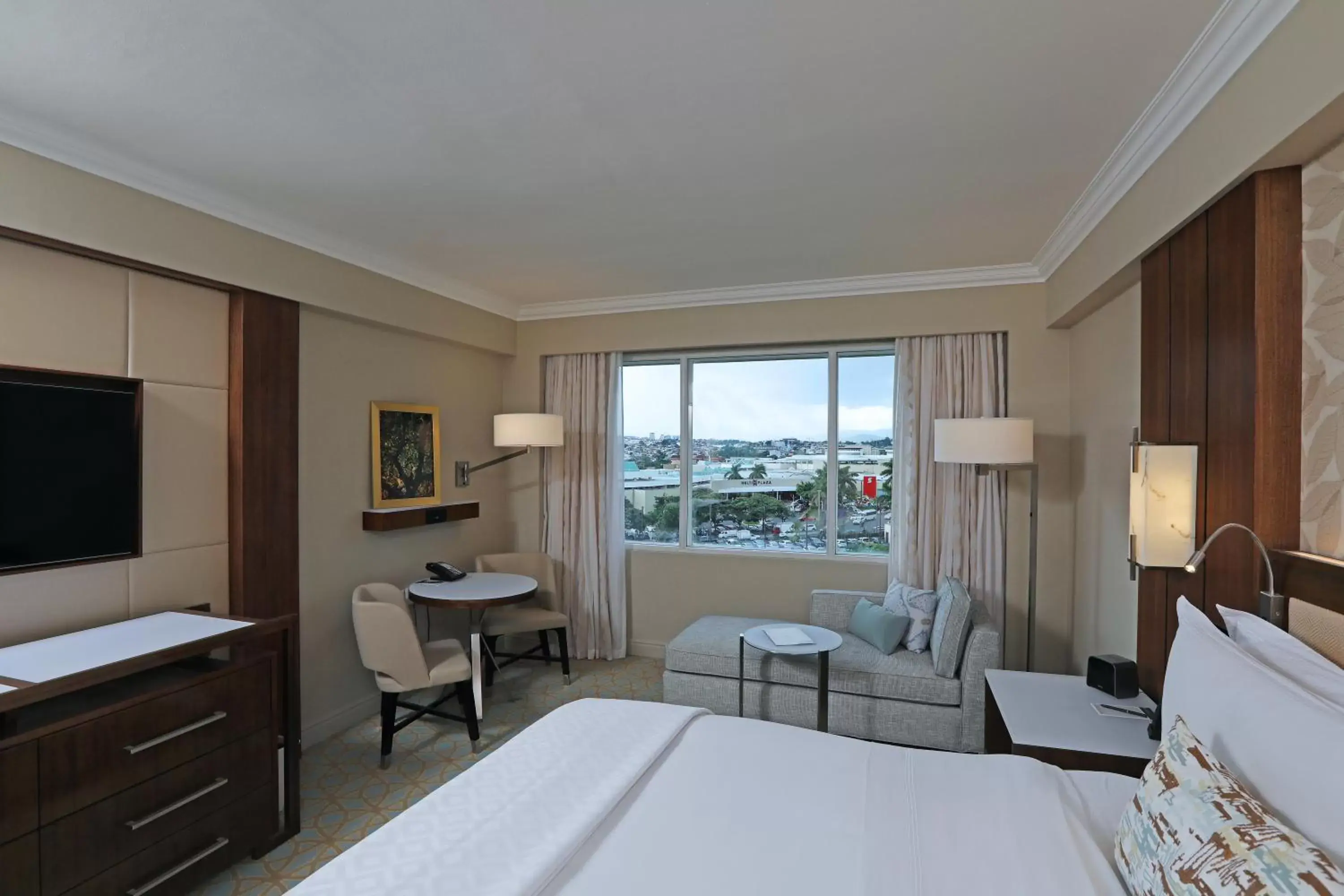 Classic King Room with Pool View - single occupancy in InterContinental Costa Rica at Multiplaza Mall by IHG Classic King Room with Pool View - single occupancy in InterContinental Costa Rica at Multiplaza Mall by IHG