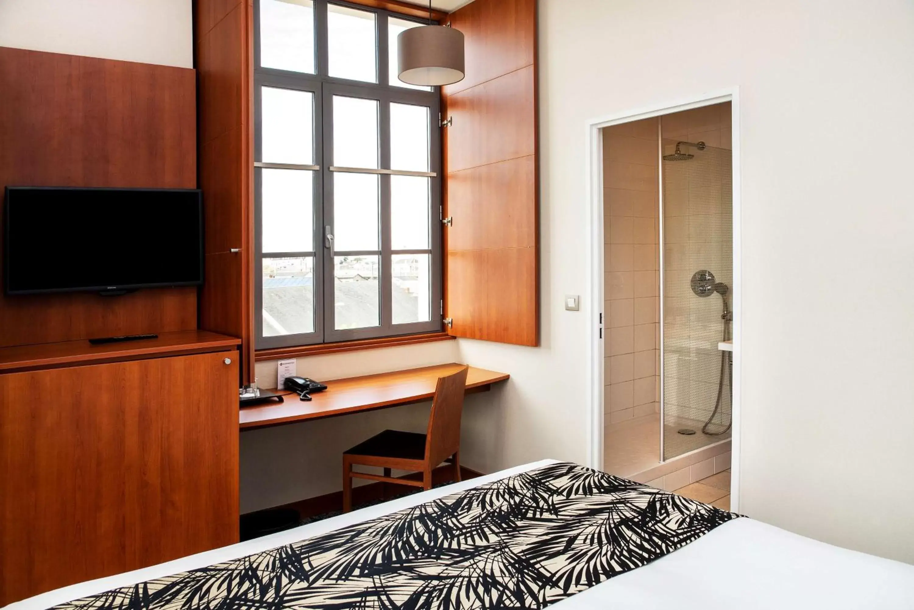 Standard Single Room in Best Western Plus Hôtel Colbert Standard Single Room in Best Western Plus Hôtel Colbert