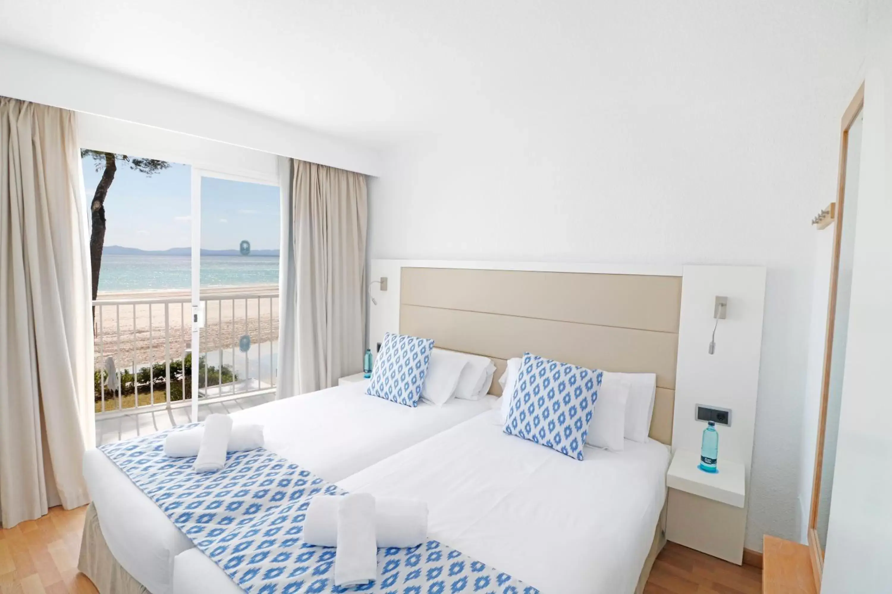 One-Bedroom Apartment with Double Balcony and Sea View - Bonavida Palms in Bonavida Apartments One-Bedroom Apartment with Double Balcony and Sea View - Bonavida Palms in Bonavida Apartments