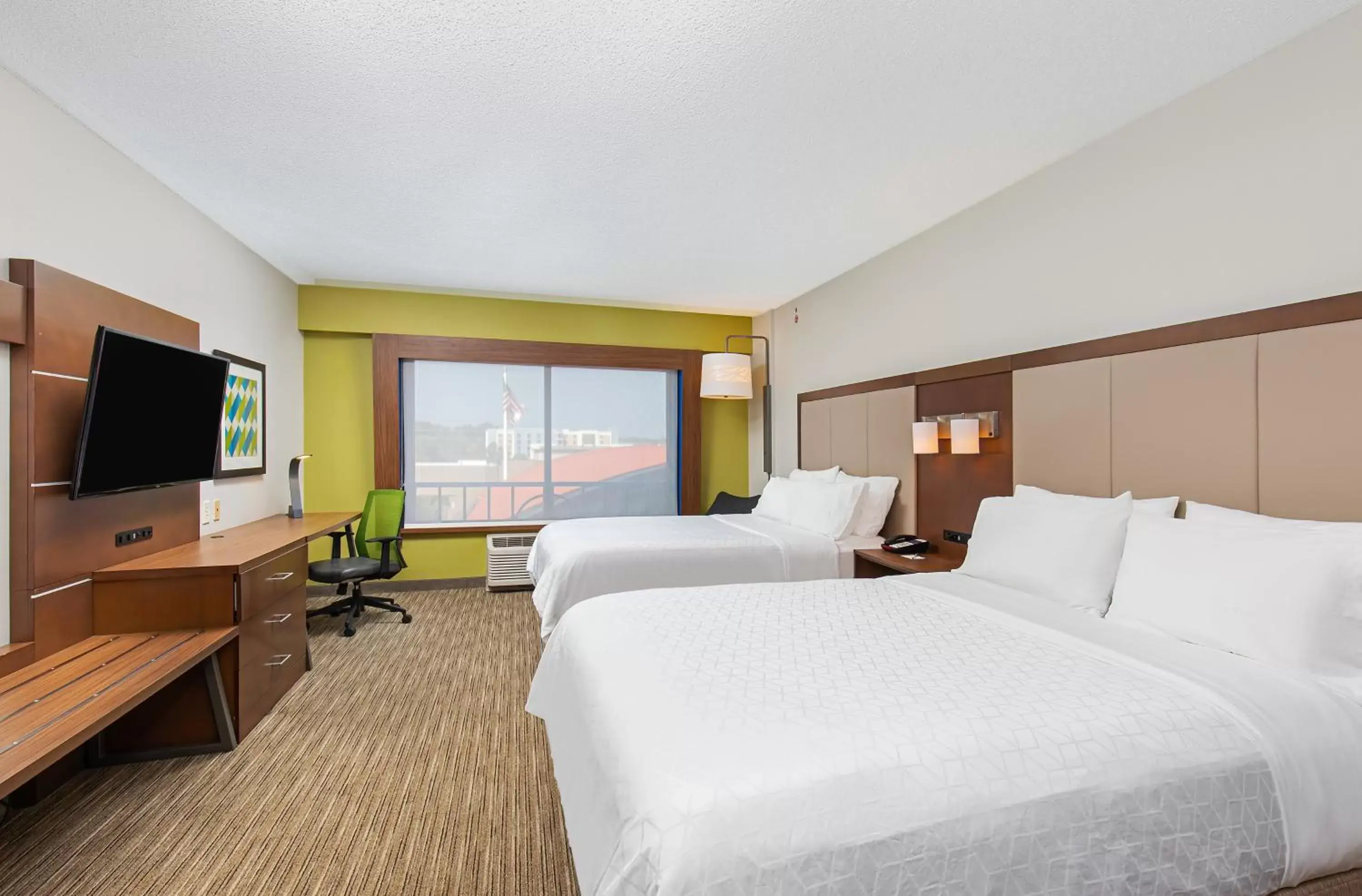 Suite with Mobility Accessible Tub - Non-Smoking in Holiday Inn Express Hotel & Suites Mount Juliet - Nashville Area, an IHG Hotel Suite with Mobility Accessible Tub - Non-Smoking in Holiday Inn Express Hotel & Suites Mount Juliet - Nashville Area, an IHG Hotel