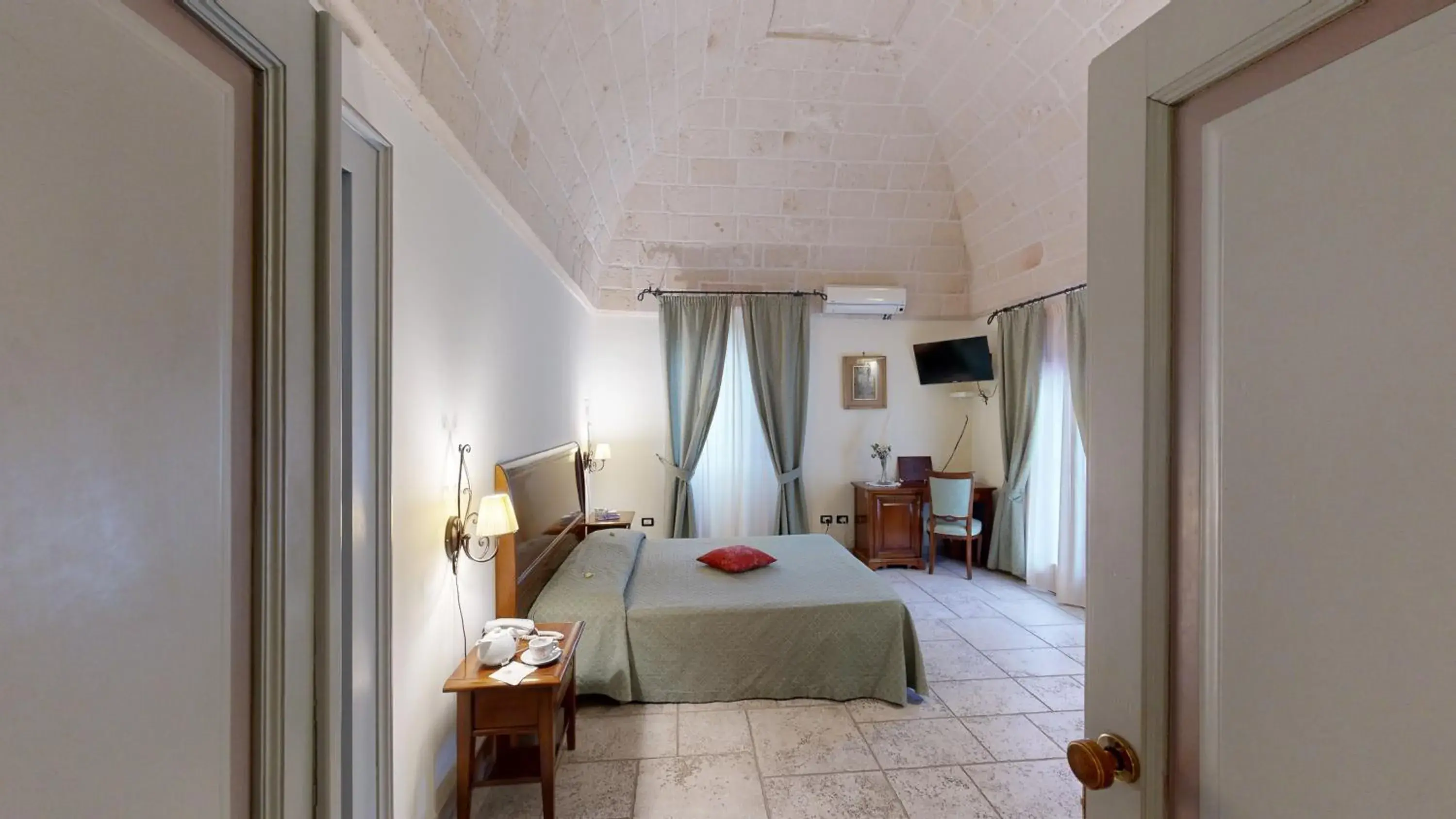 Double or Twin Room in Relais Reggia Domizia Double or Twin Room in Relais Reggia Domizia