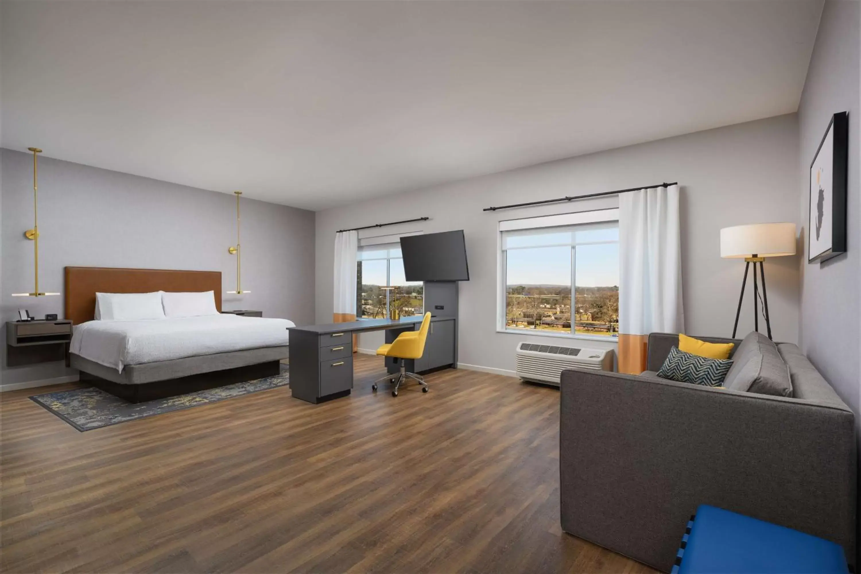 King Studio Suite with Sofa Bed in Hampton Inn & Suites Huntsville Downtown, Al King Studio Suite with Sofa Bed in Hampton Inn & Suites Huntsville Downtown, Al