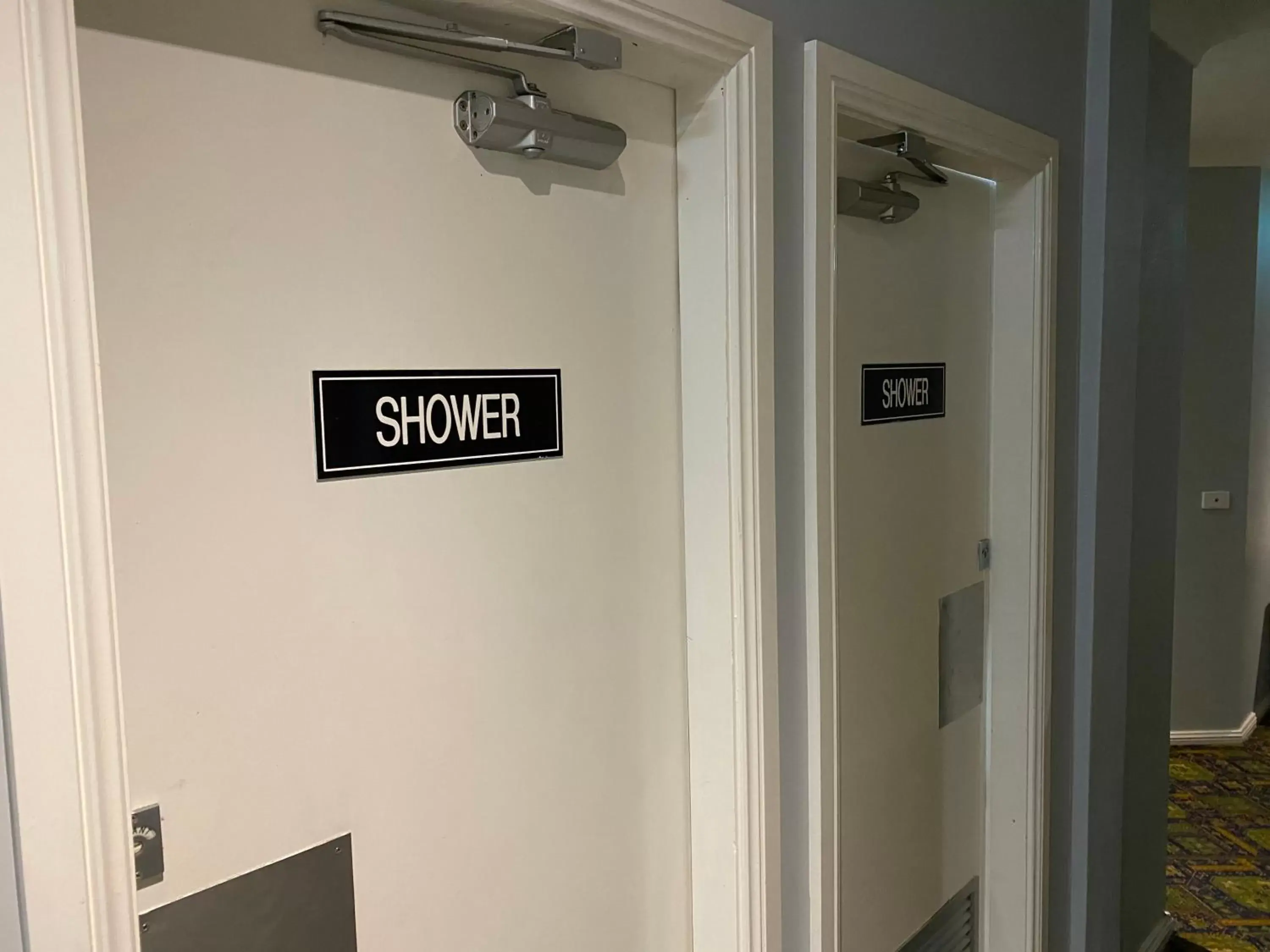 Double Room with Shared Bathroom in Royal Hotel Singleton Double Room with Shared Bathroom in Royal Hotel Singleton