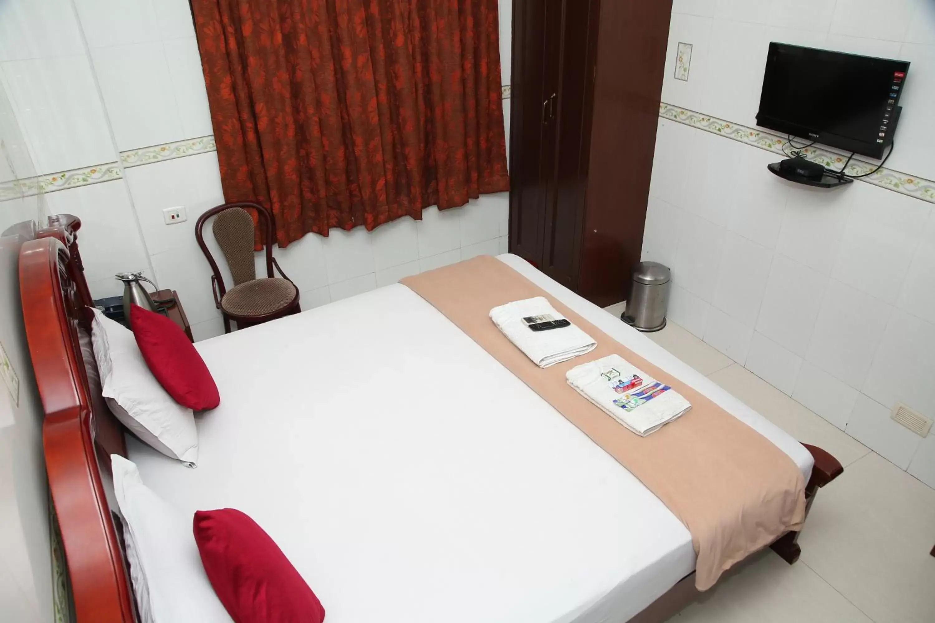 Standard Double Room in Grand View Residency Chennai Standard Double Room in Grand View Residency Chennai
