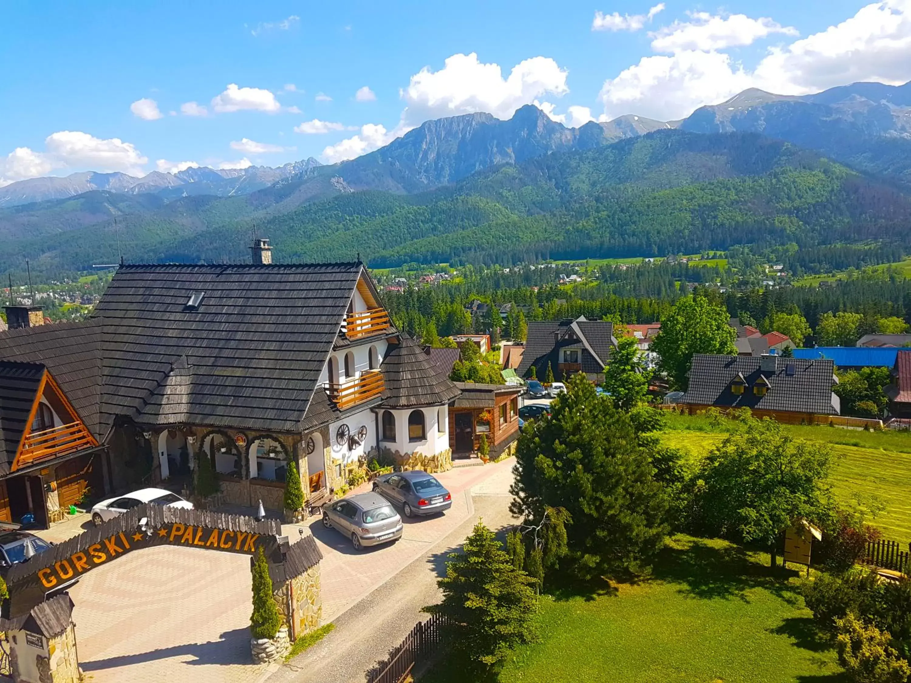 Górski Pałacyk Kompleks obiektów Górski Pałacyk Kompleks obiektów