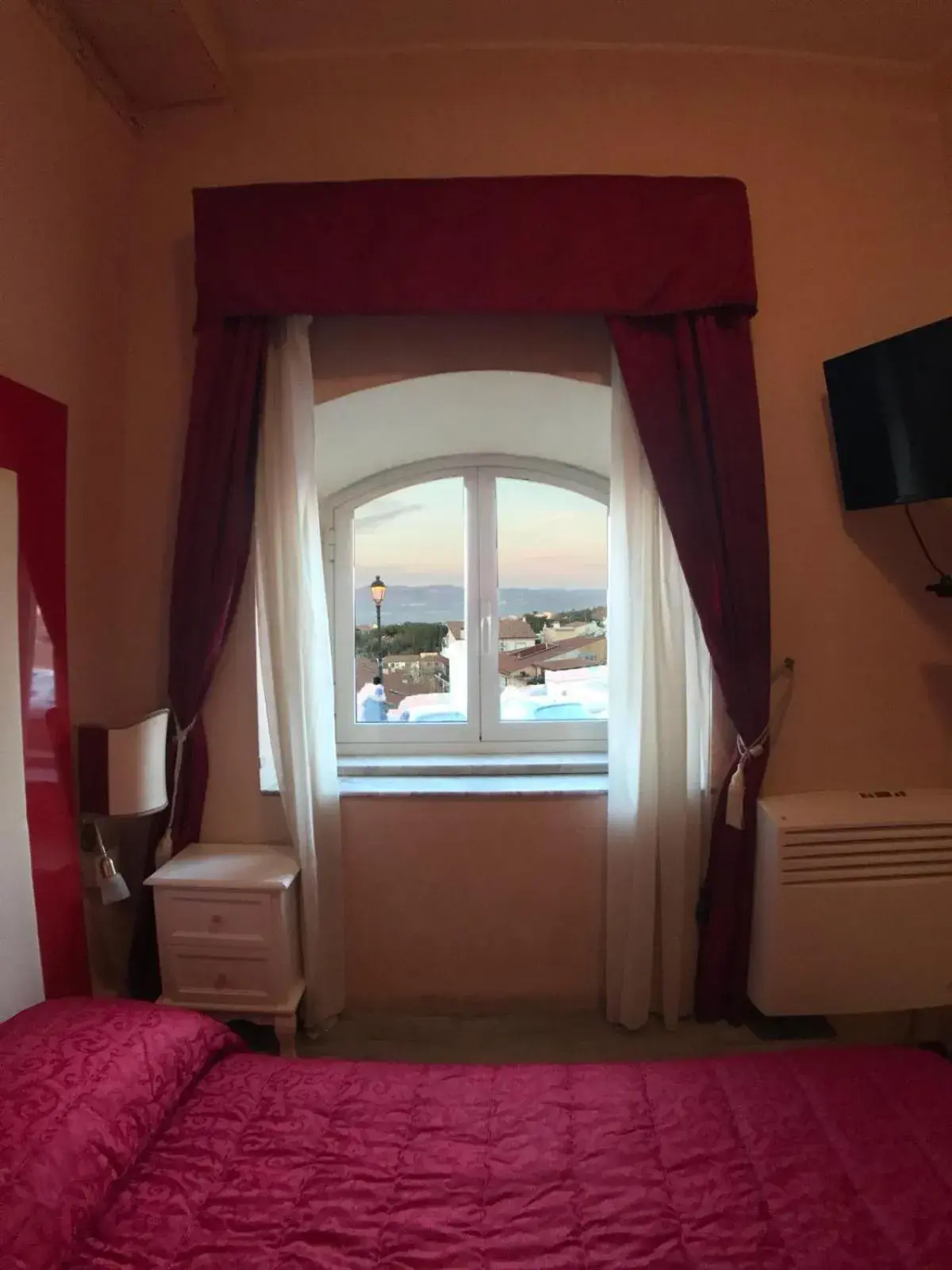 Triple Room in Albergo Panorama Triple Room in Albergo Panorama