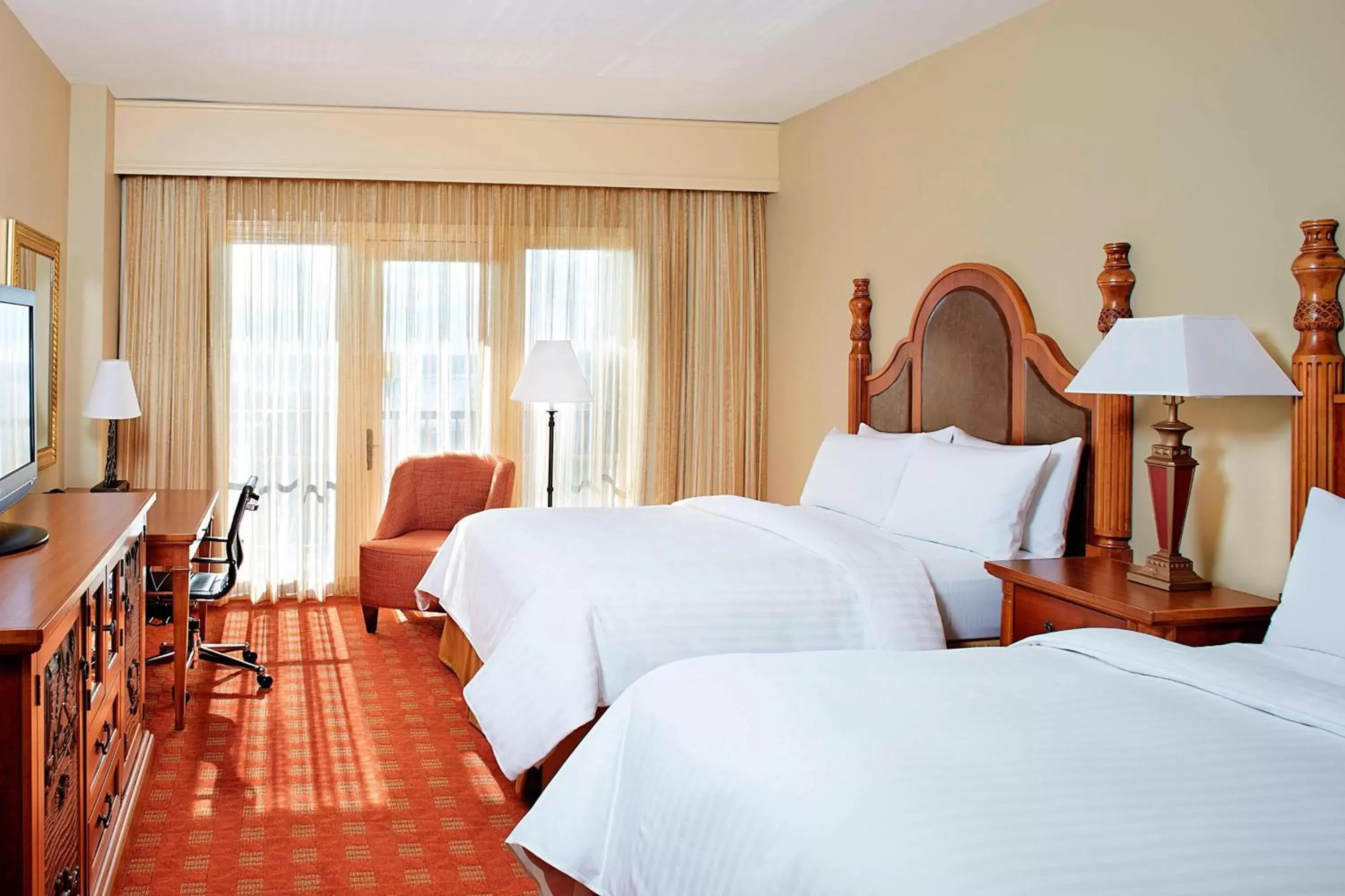 Guest room, 1 King or 2 Queen in Marriott Shoals Hotel & Spa Guest room, 1 King or 2 Queen in Marriott Shoals Hotel & Spa