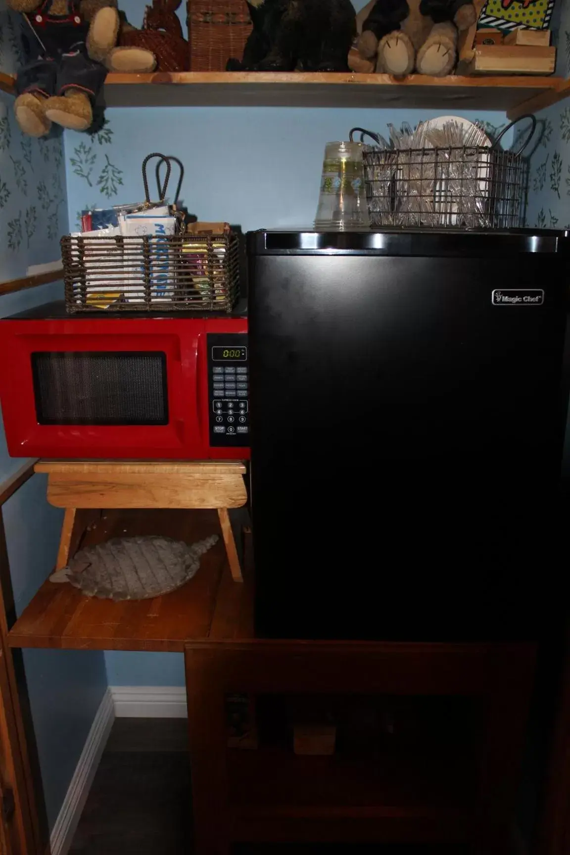 Deluxe Double Room (2 Adults + 1 Child) in The Old Bear BnB Deluxe Double Room (2 Adults + 1 Child) in The Old Bear BnB