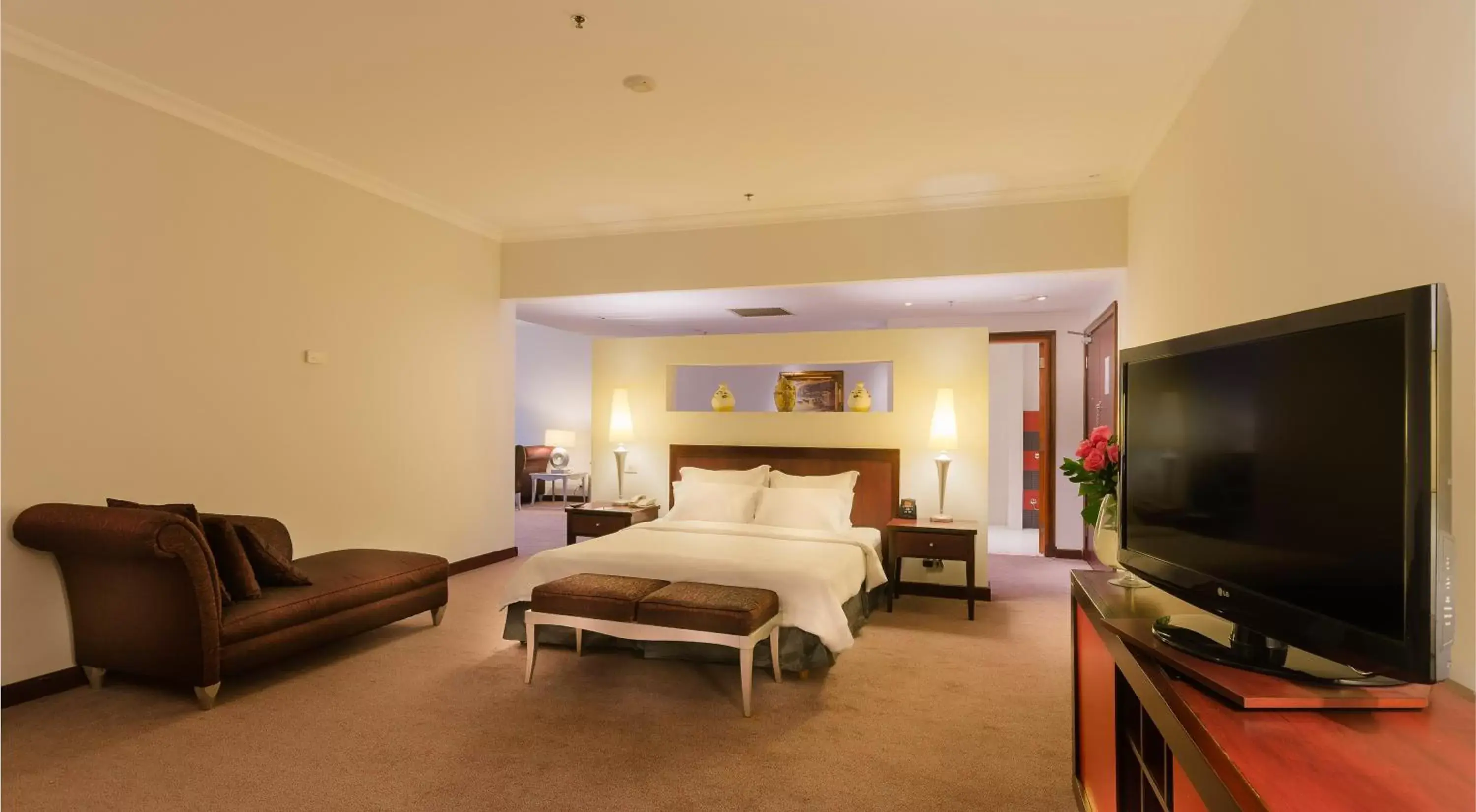 Executive Royal Suite in Hilton Alexandria Green Plaza Executive Royal Suite in Hilton Alexandria Green Plaza