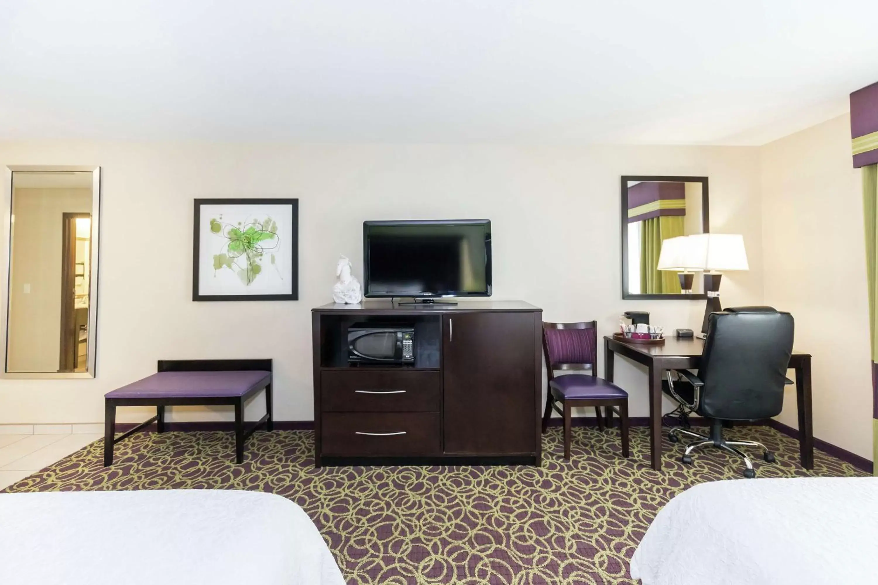 Queen Room with Two Queen Beds (4 Adults) in Hampton Inn and Suites Sandusky/Milan Queen Room with Two Queen Beds (4 Adults) in Hampton Inn and Suites Sandusky/Milan