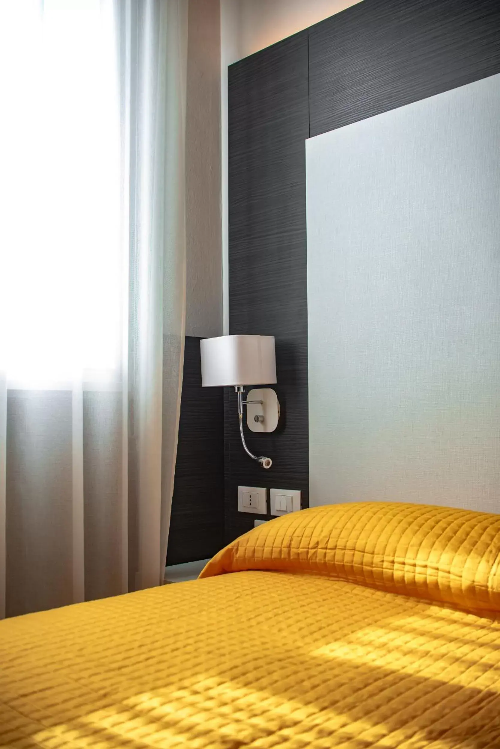 Single Room in Hotel Astoria Single Room in Hotel Astoria