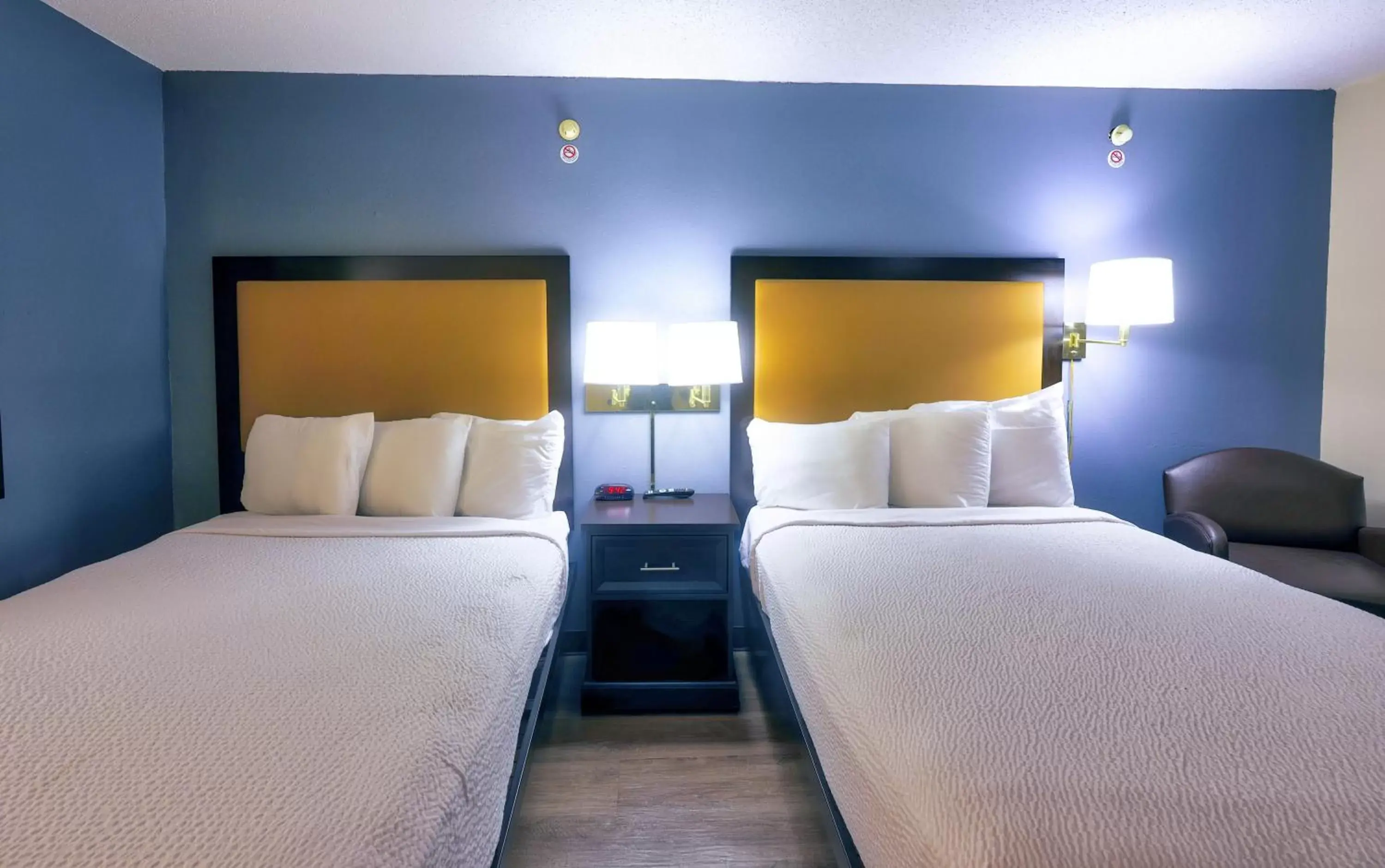 Two Double Beds Studio in Homestyle Studio Suites Two Double Beds Studio in Homestyle Studio Suites