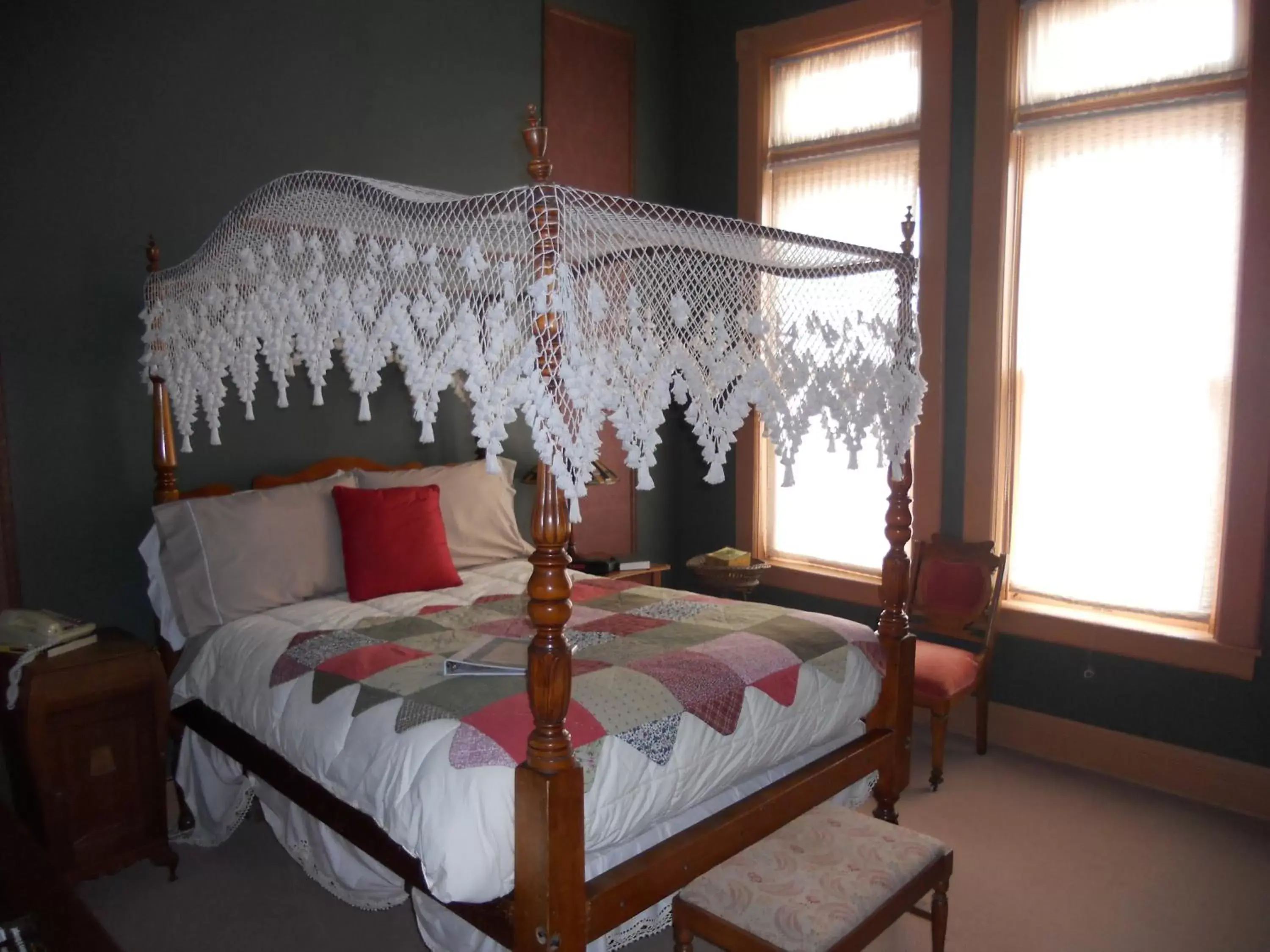 Deluxe Suite in LandMark Inn at the Historic Bank of Oberlin Deluxe Suite in LandMark Inn at the Historic Bank of Oberlin