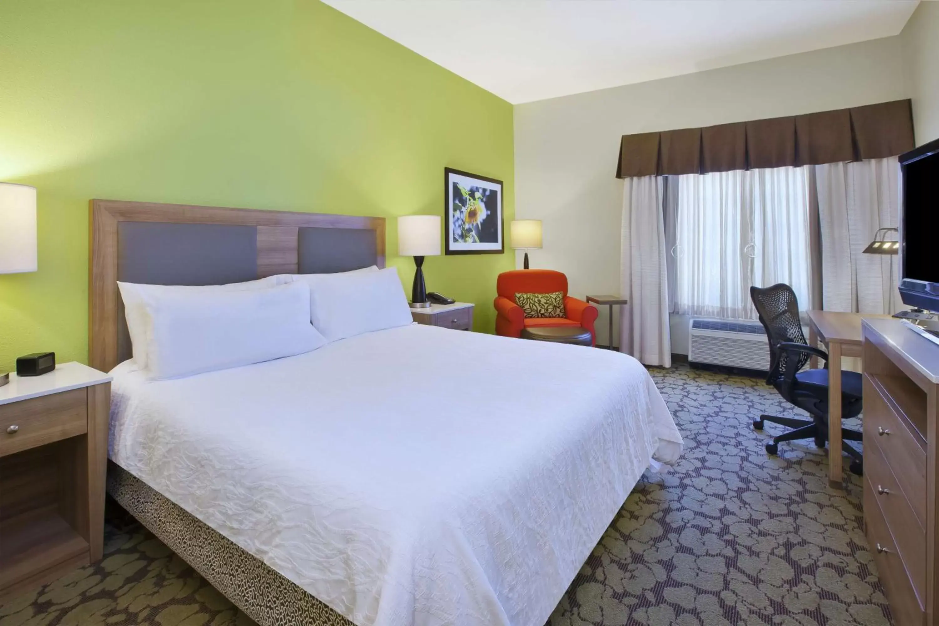 King Room Mobility/Hearing Accessible - Non-Smoking in Hilton Garden Inn Wichita King Room Mobility/Hearing Accessible - Non-Smoking in Hilton Garden Inn Wichita
