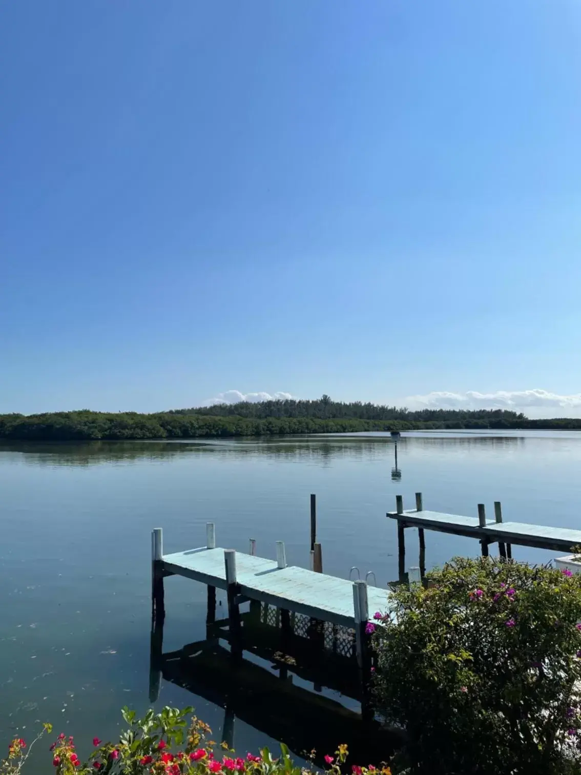 Country Cottage Two-Bedroom Cottage in Turtle Beach Resort Country Cottage Two-Bedroom Cottage in Turtle Beach Resort