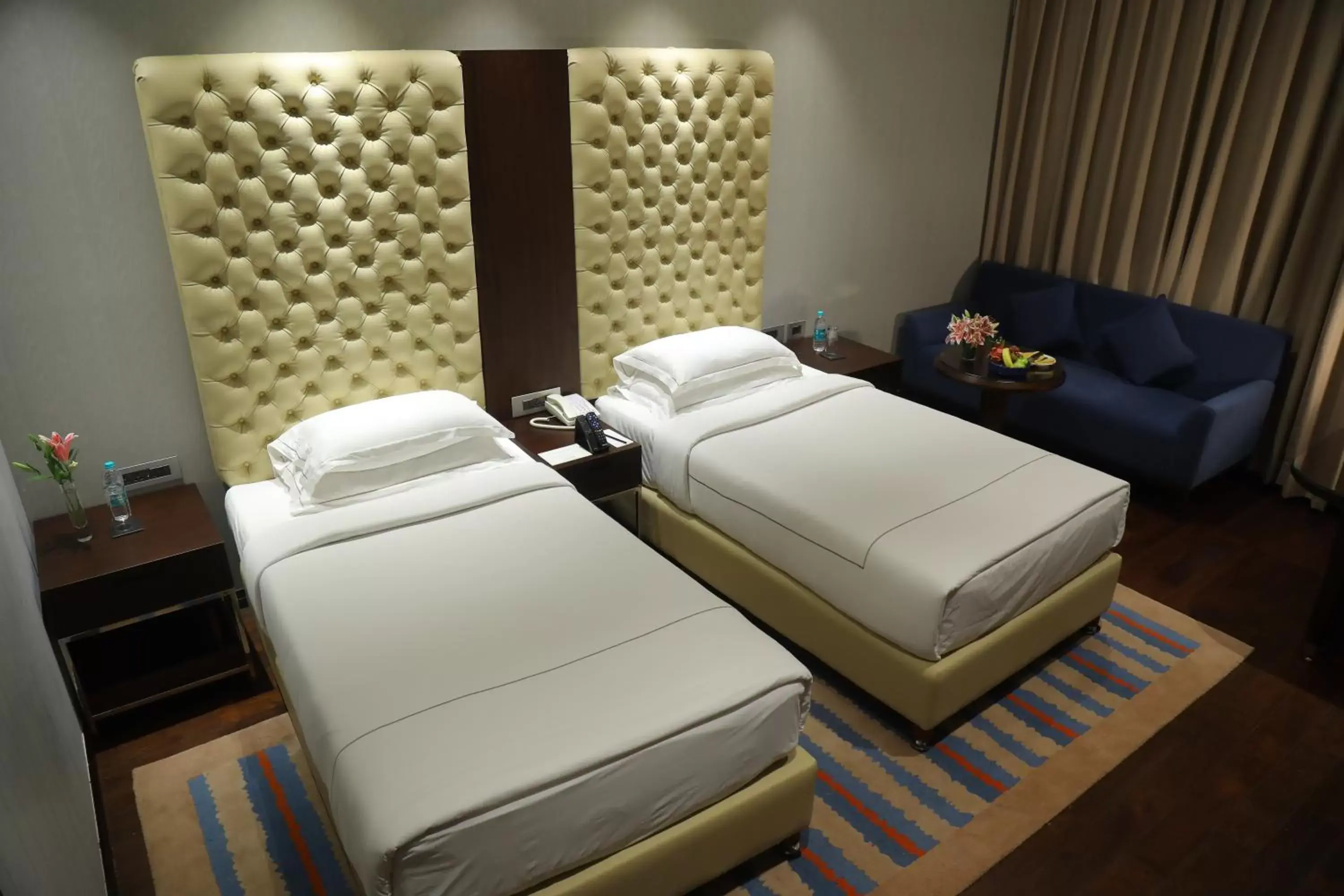 Residency Twin Room - single occupancy in Taj Deccan Residency Twin Room - single occupancy in Taj Deccan