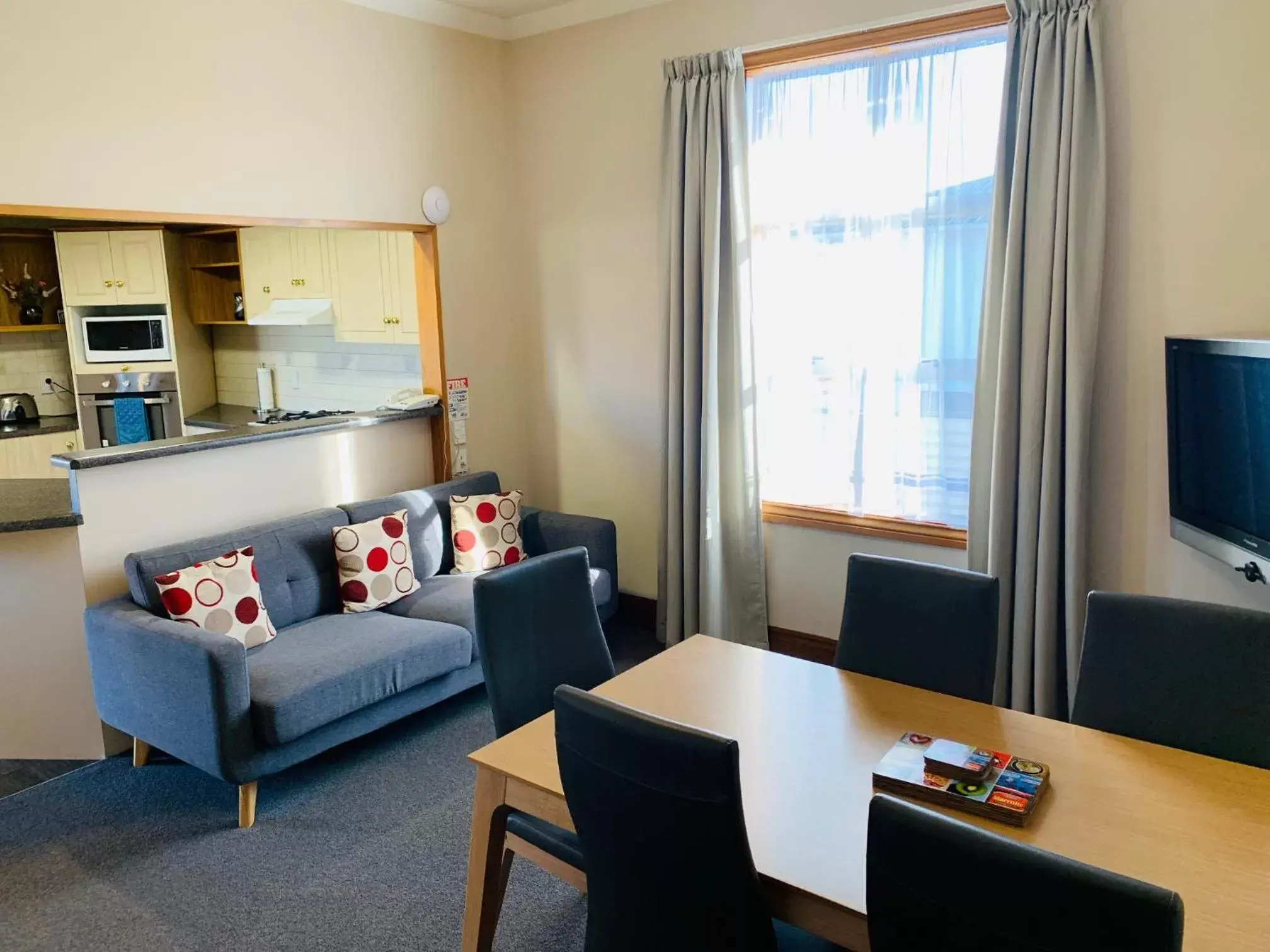 Four-Bedroom Holiday Home in Admiral Court Motel & Apartments Four-Bedroom Holiday Home in Admiral Court Motel & Apartments