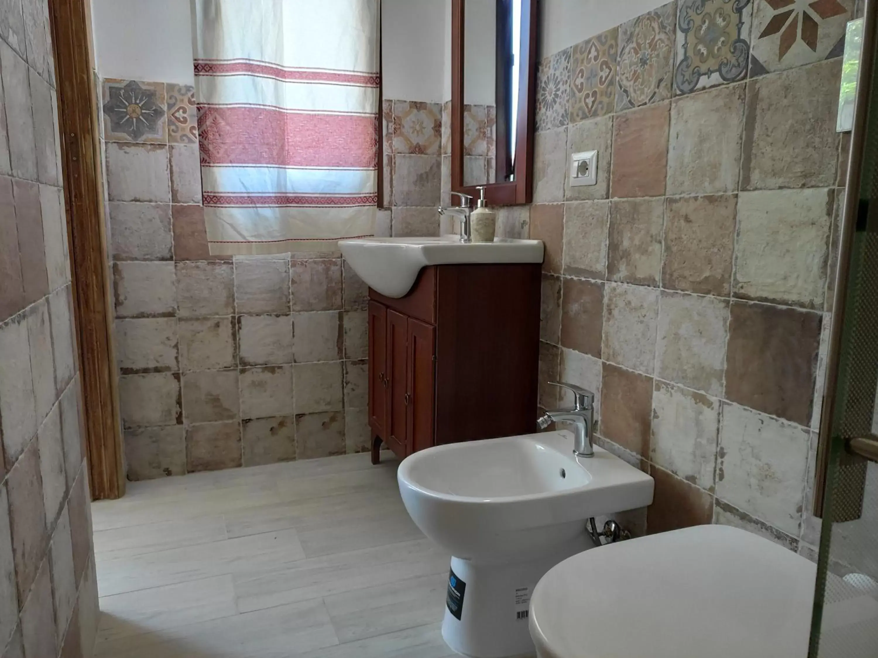 Double Room with Private Bathroom in L'Ajaccio B&B Double Room with Private Bathroom in L'Ajaccio B&B