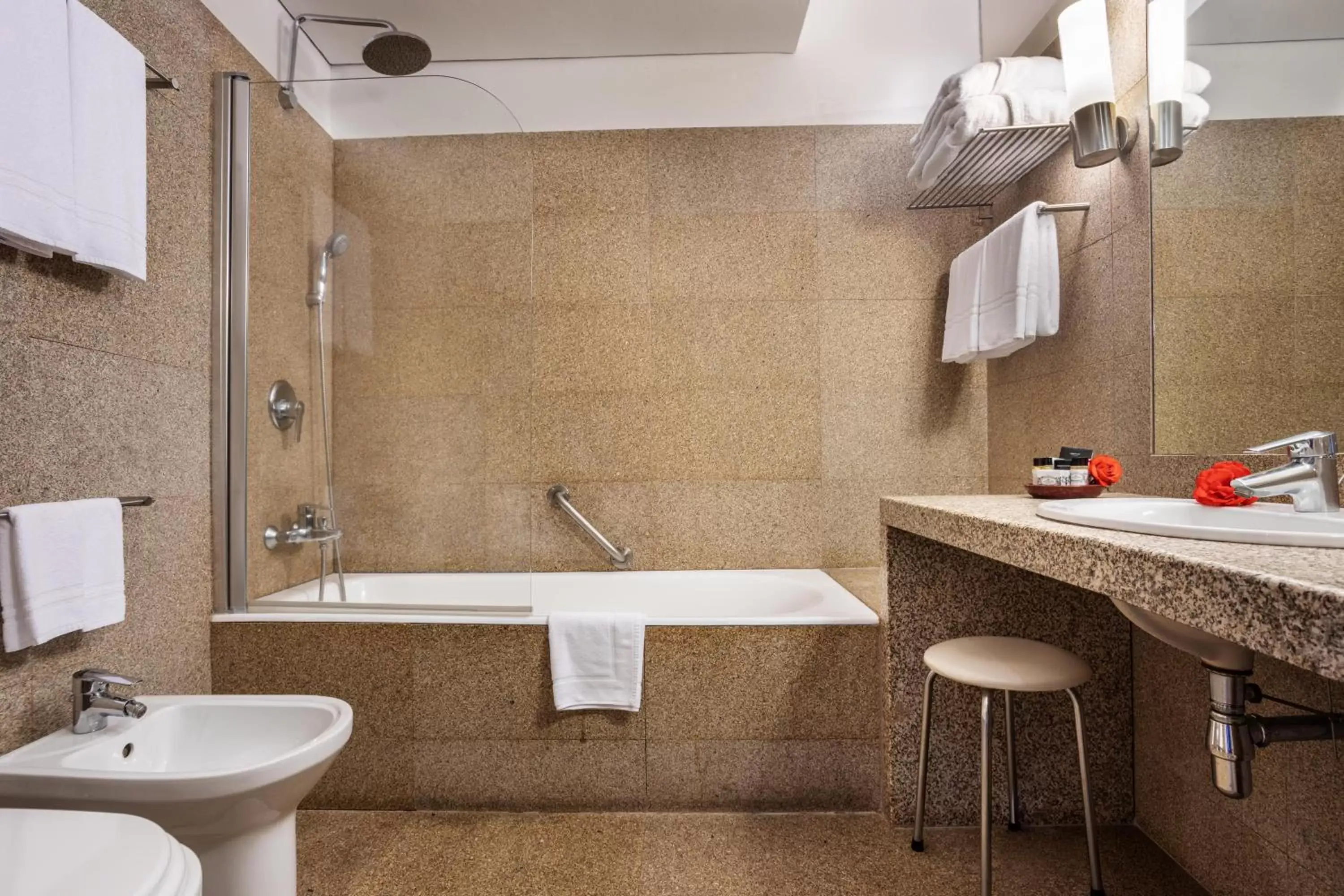 Superior Room Double or Twin Room in Pousada Mosteiro de Guimaraes Superior Room Double or Twin Room in Pousada Mosteiro de Guimaraes