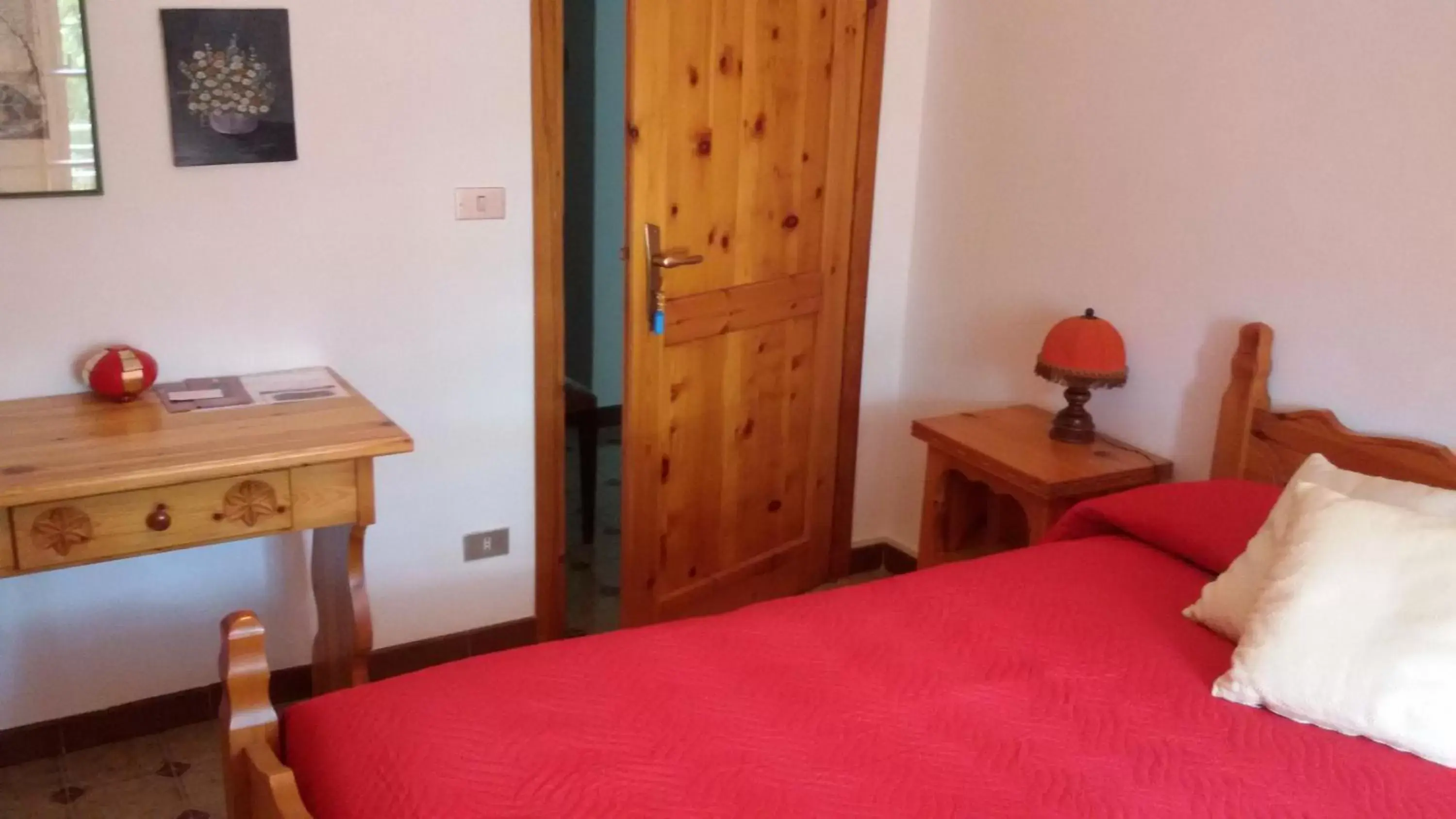 Double Room with Shared Bathroom in Cascina Torello Double Room with Shared Bathroom in Cascina Torello