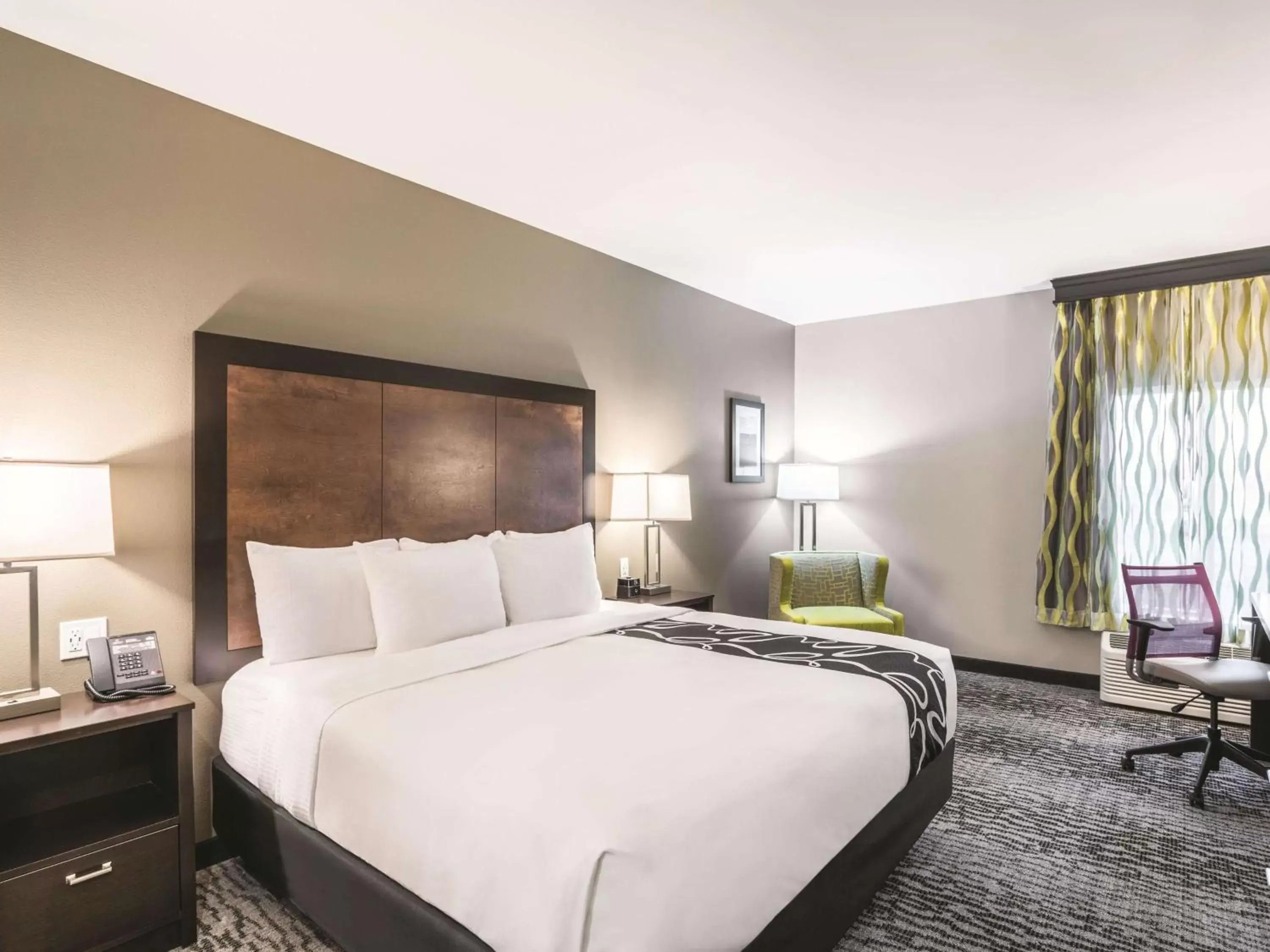 King Room/Non-Smoking in La Quinta Inn & Suites by Wyndham Walla Walla King Room/Non-Smoking in La Quinta Inn & Suites by Wyndham Walla Walla