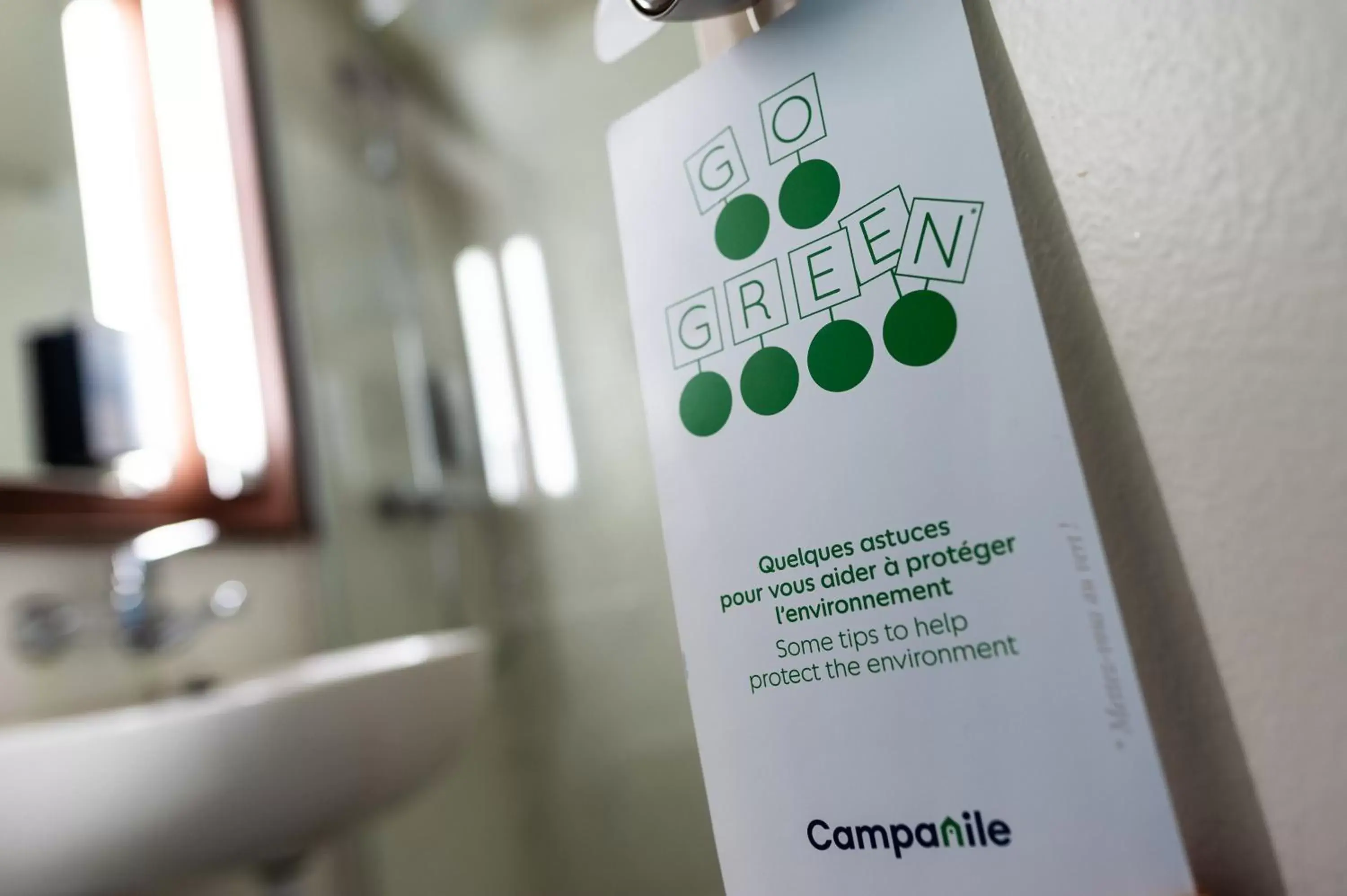 Twin Room with 2 Single Beds & 1 junior Bed in Campanile Beaune Twin Room with 2 Single Beds & 1 junior Bed in Campanile Beaune