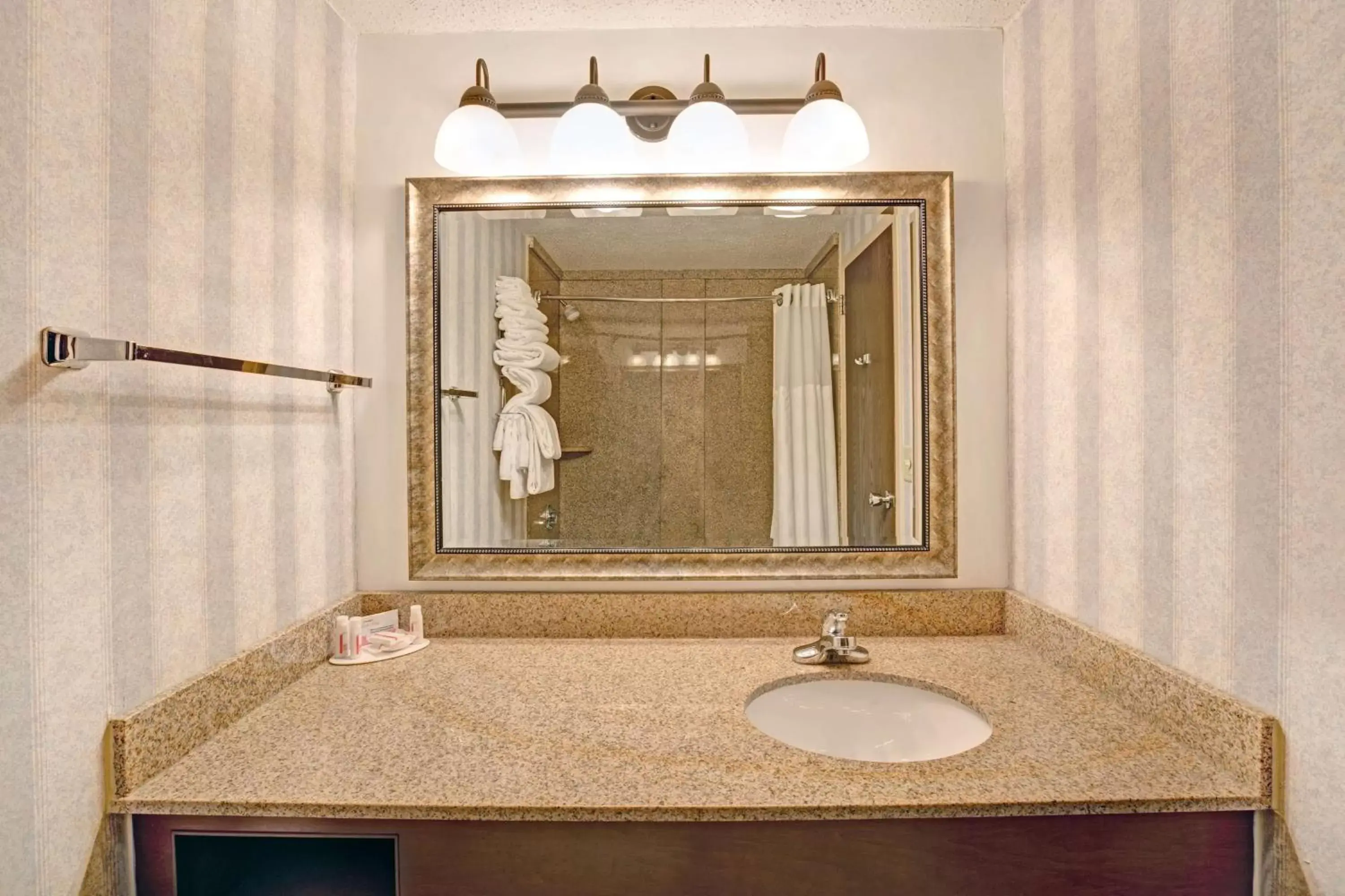 King Suite - Non-Smoking in Ramada by Wyndham Bismarck King Suite - Non-Smoking in Ramada by Wyndham Bismarck