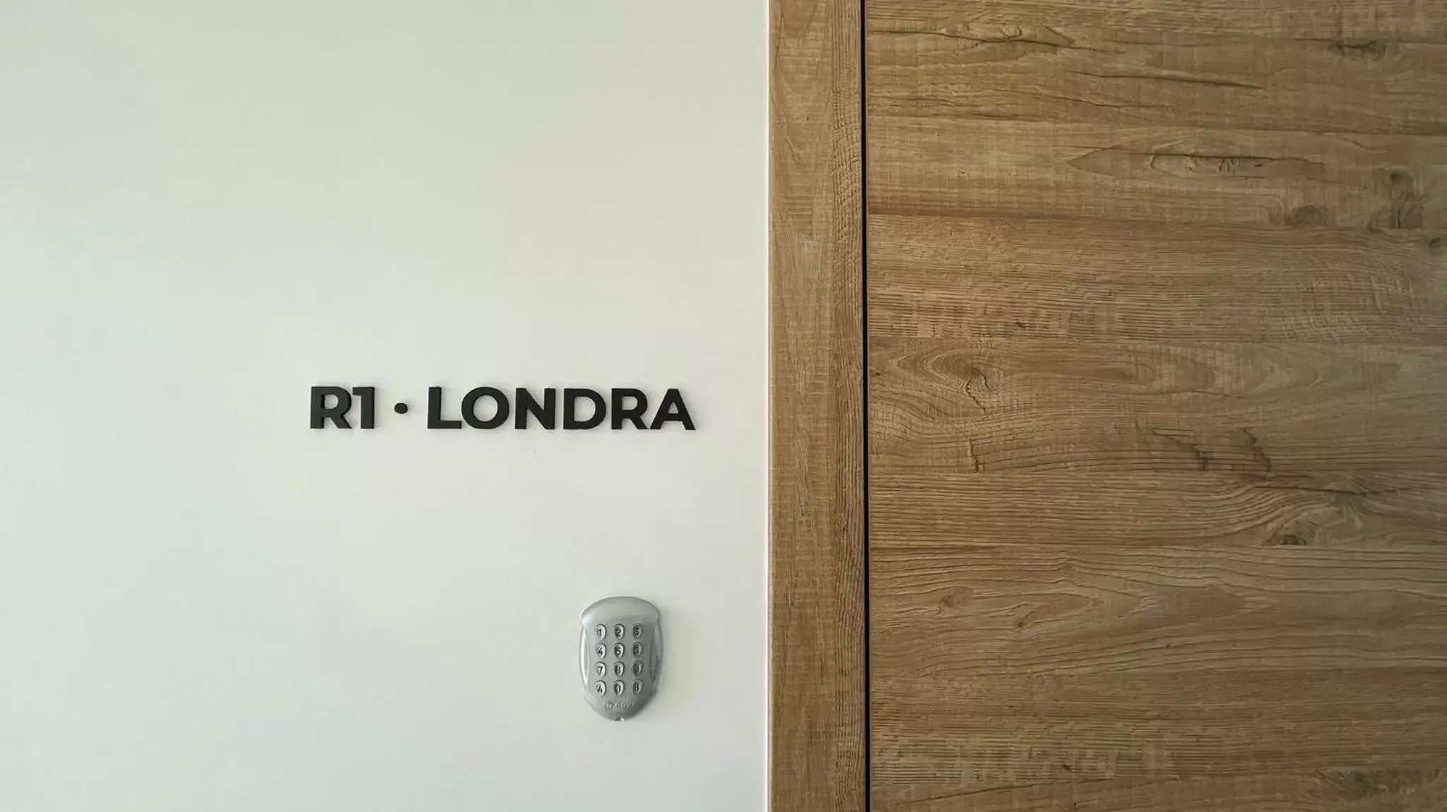 Small Double Room in Bari Airport B&B Small Double Room in Bari Airport B&B