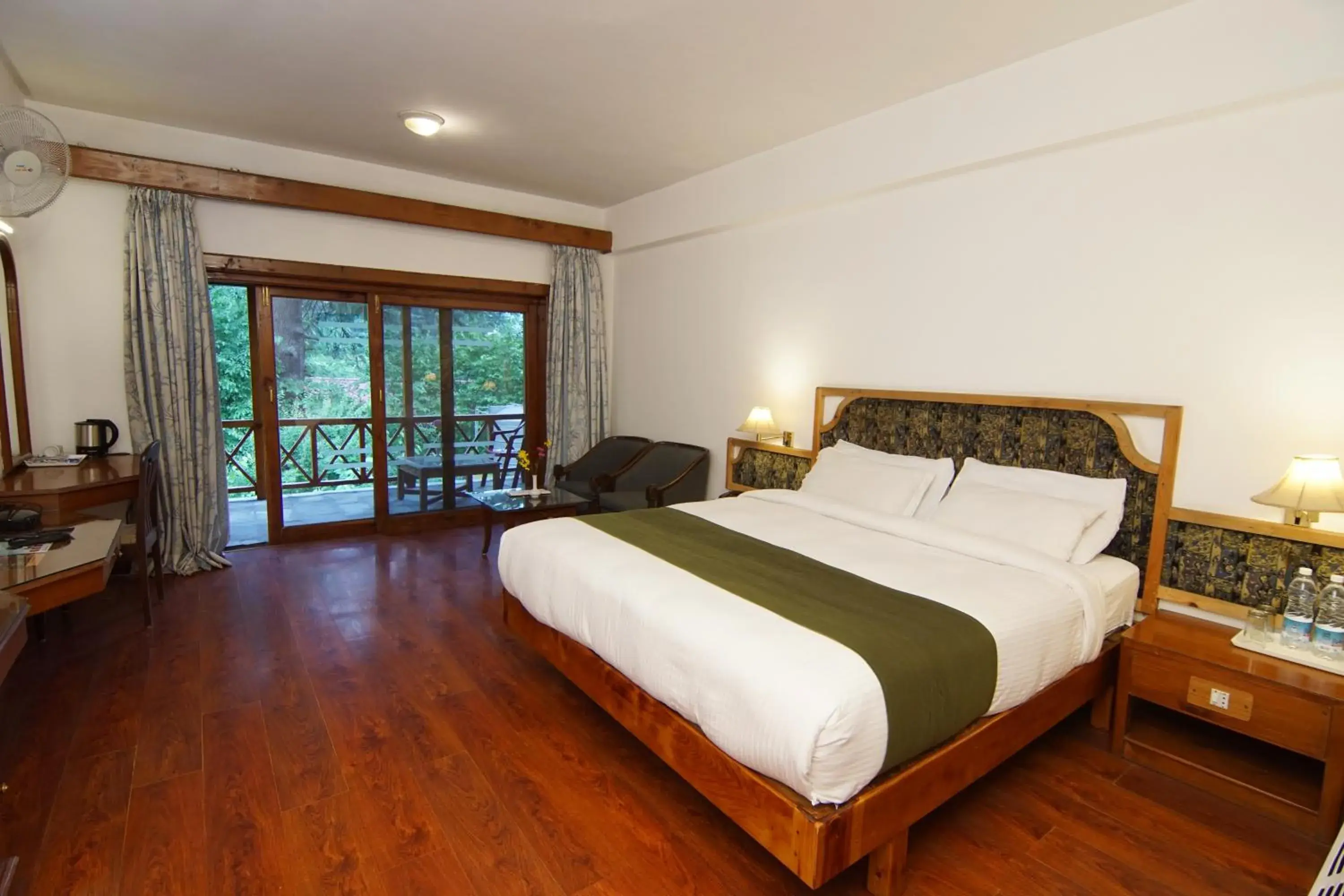 Deluxe Double Room with Balcony in Banon Resorts Deluxe Double Room with Balcony in Banon Resorts