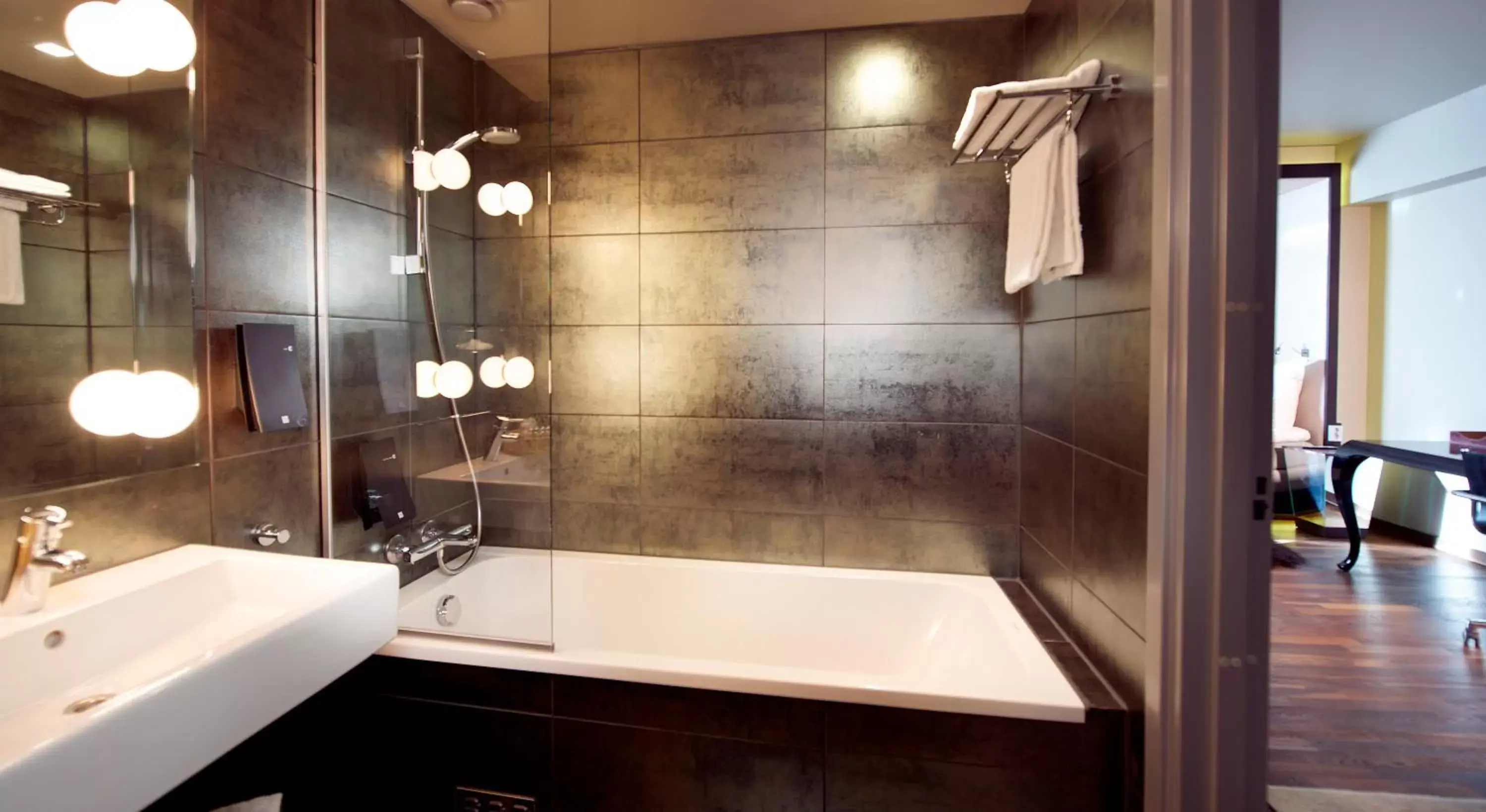 Superior Twin Room in Home Hotel Folketeateret Superior Twin Room in Home Hotel Folketeateret