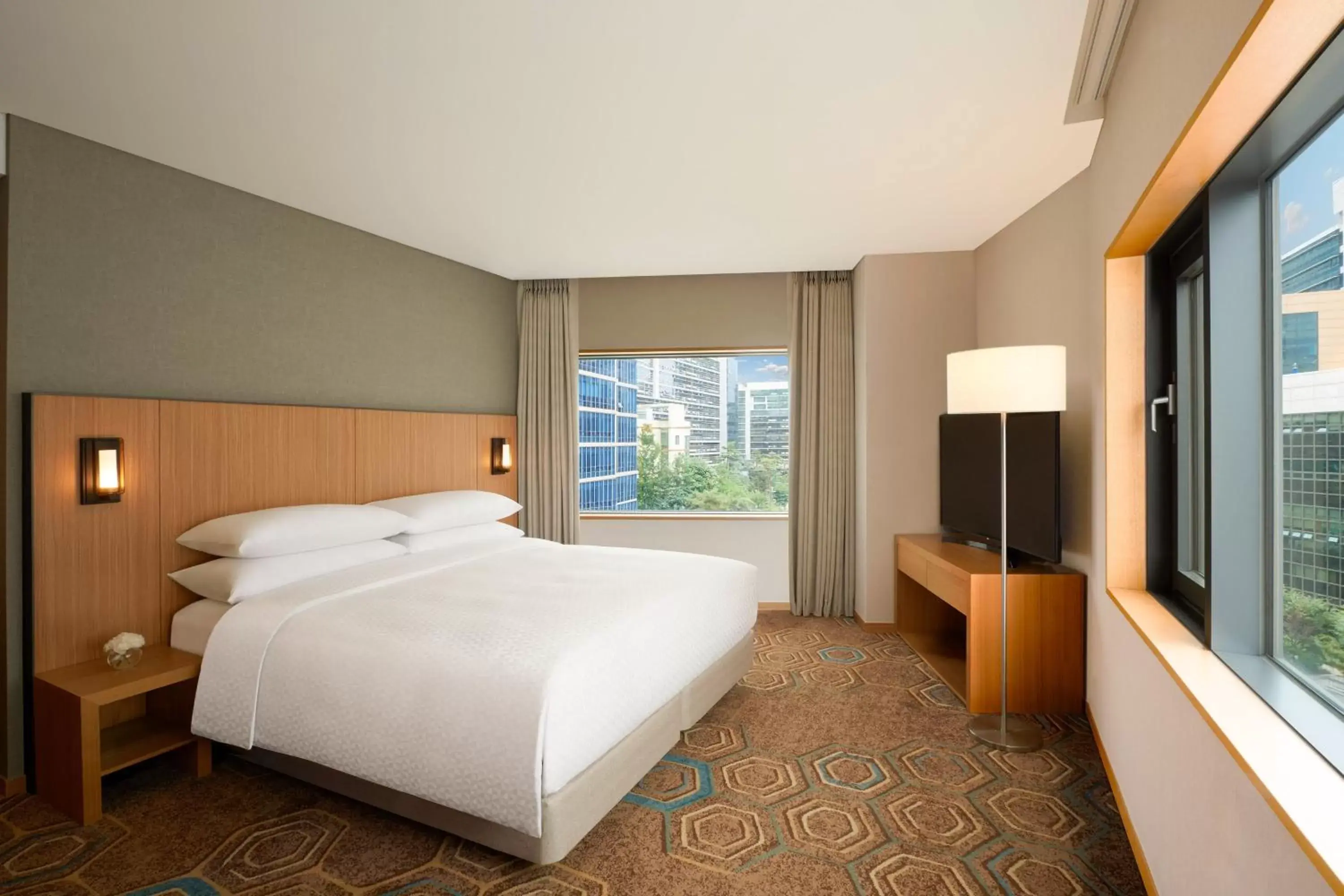 Residential, Larger Guest room, 1 King, City view in Four Points by Sheraton Seoul, Guro Residential, Larger Guest room, 1 King, City view in Four Points by Sheraton Seoul, Guro