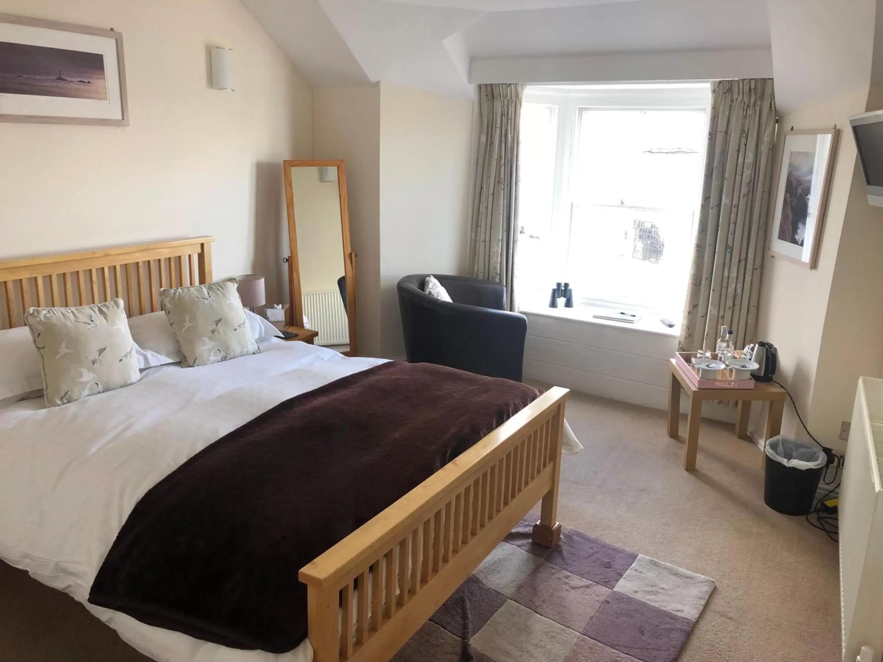 Standard Double Room in The Dolphin Tavern Standard Double Room in The Dolphin Tavern