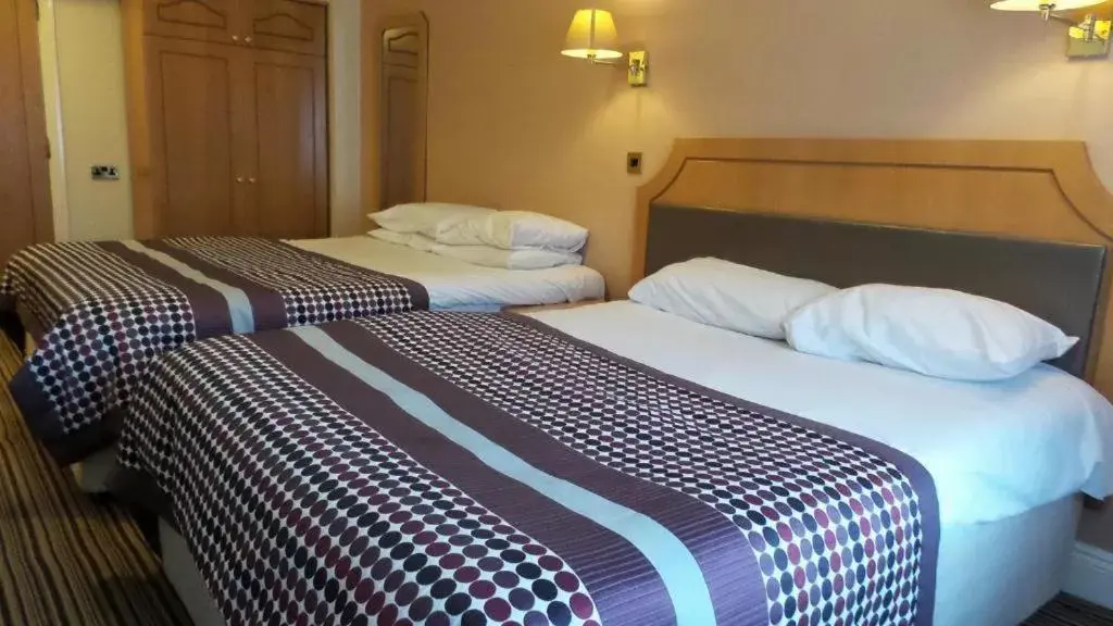 Family Room in Parkside International Hotel Family Room in Parkside International Hotel