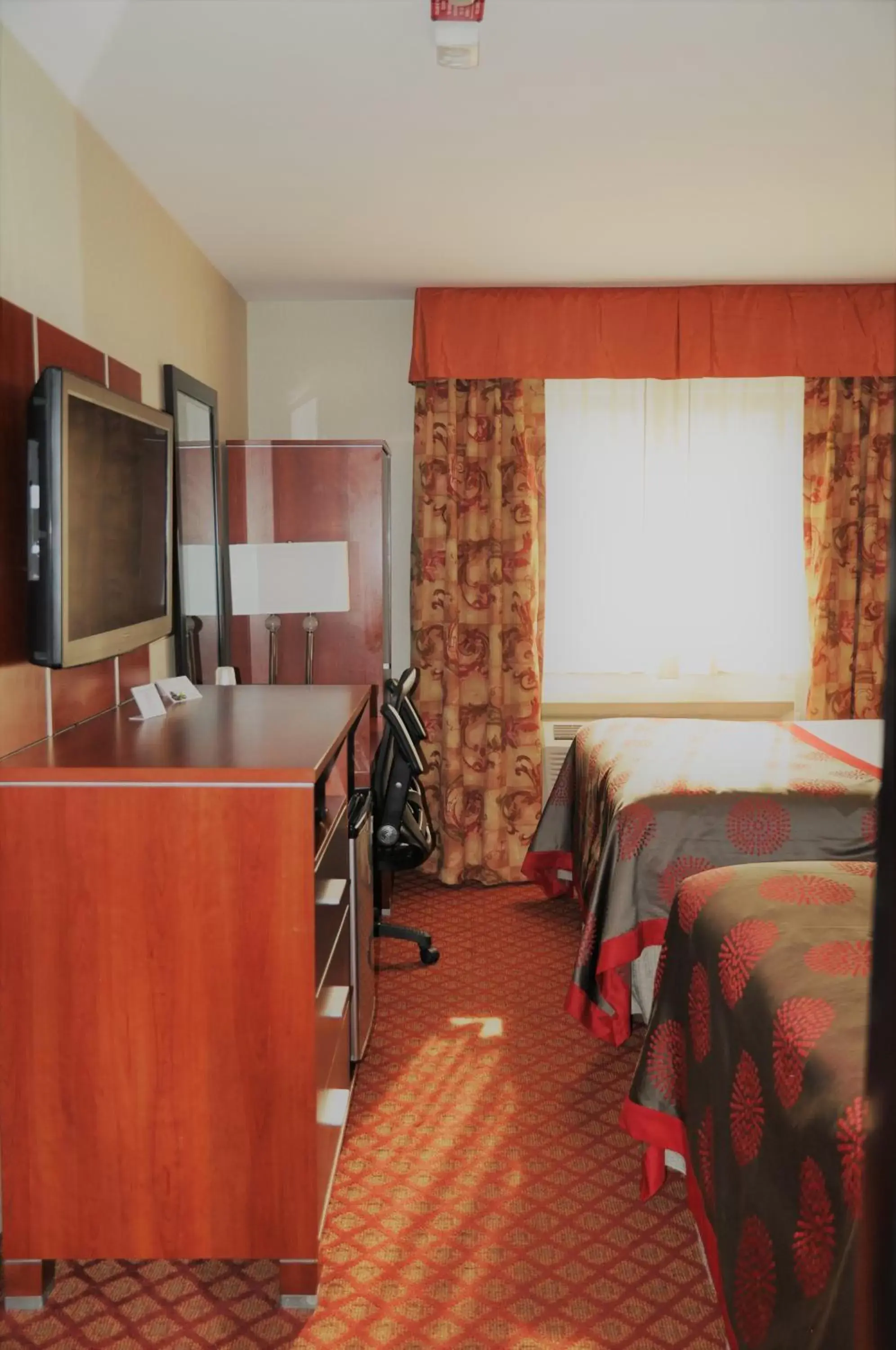 Ramada by Wyndham Staten Island Ramada by Wyndham Staten Island