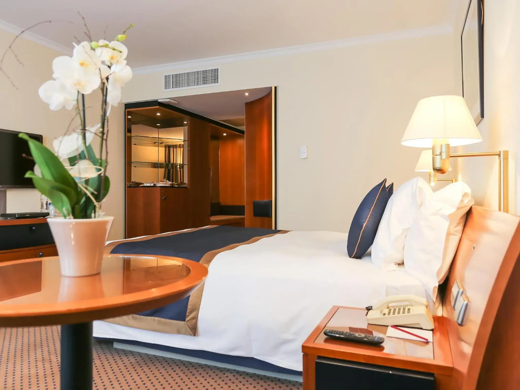 Club Double or Twin Room in Le Royal Hotels & Resorts Luxembourg Club Double or Twin Room in Le Royal Hotels & Resorts Luxembourg