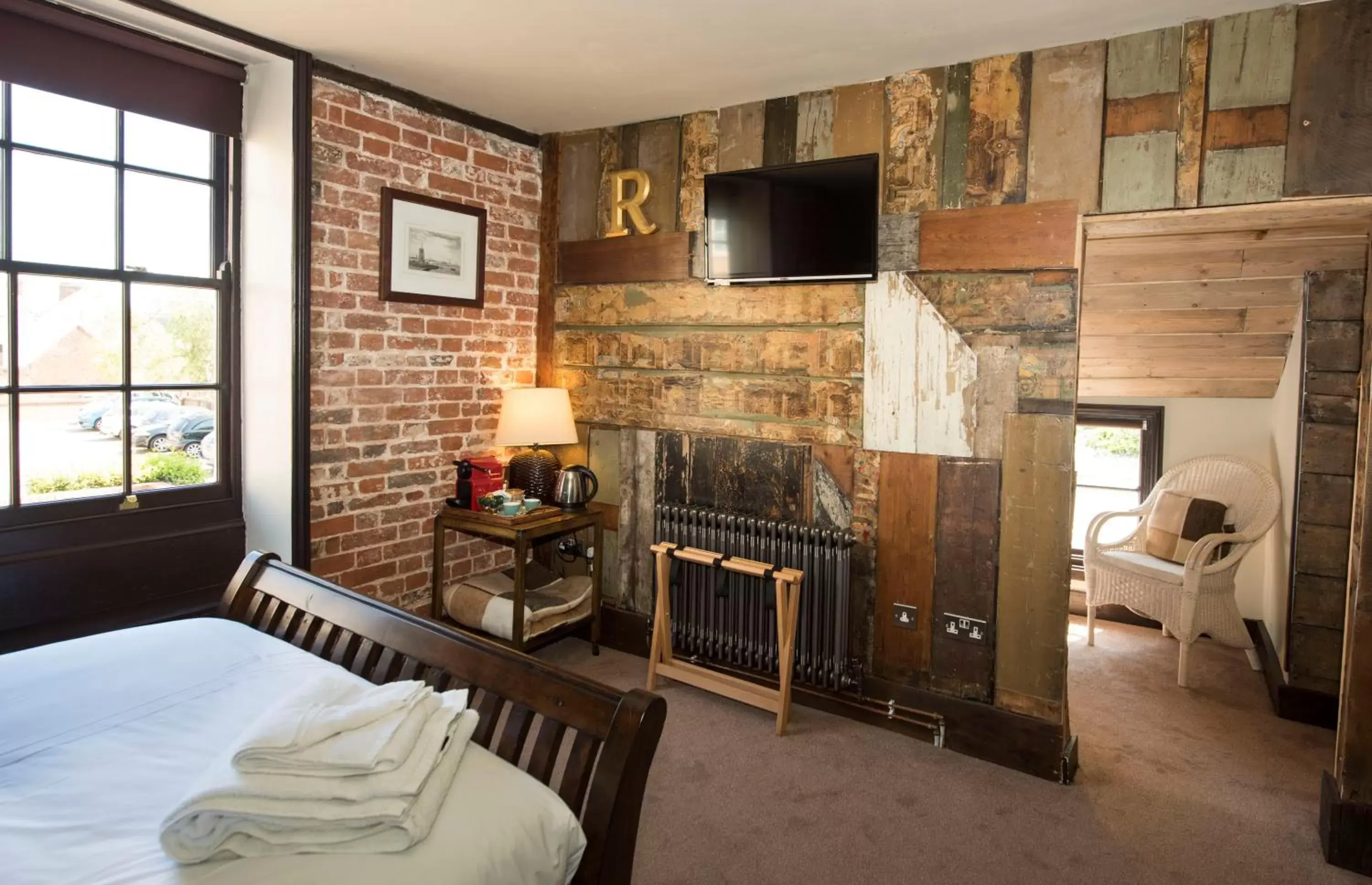 Double Room with Extra Bed in Alma Inn & Dining Rooms Double Room with Extra Bed in Alma Inn & Dining Rooms