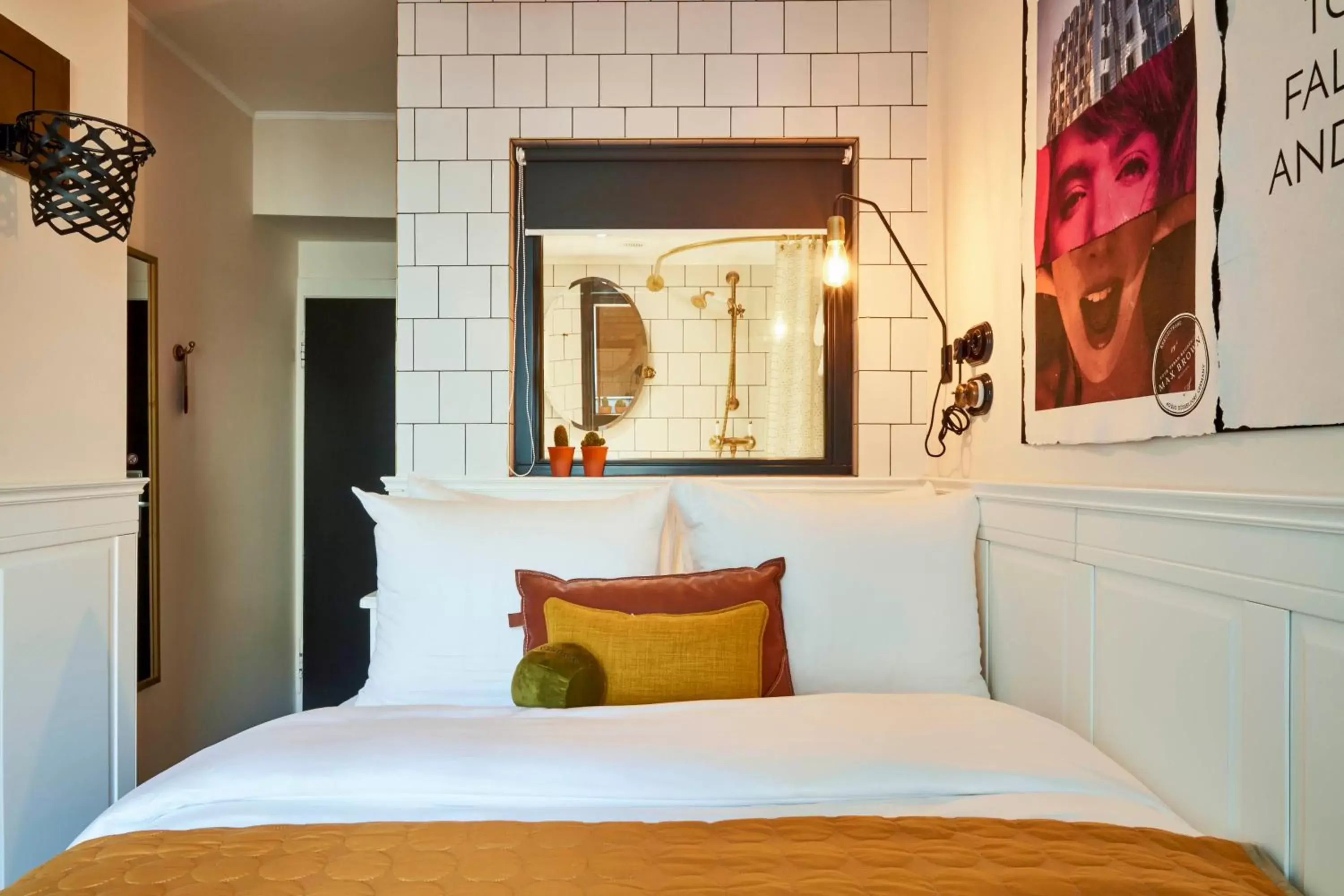 Single Room (Cozy) in Max Brown Hotel Midtown, part of Sircle Collection Single Room (Cozy) in Max Brown Hotel Midtown, part of Sircle Collection