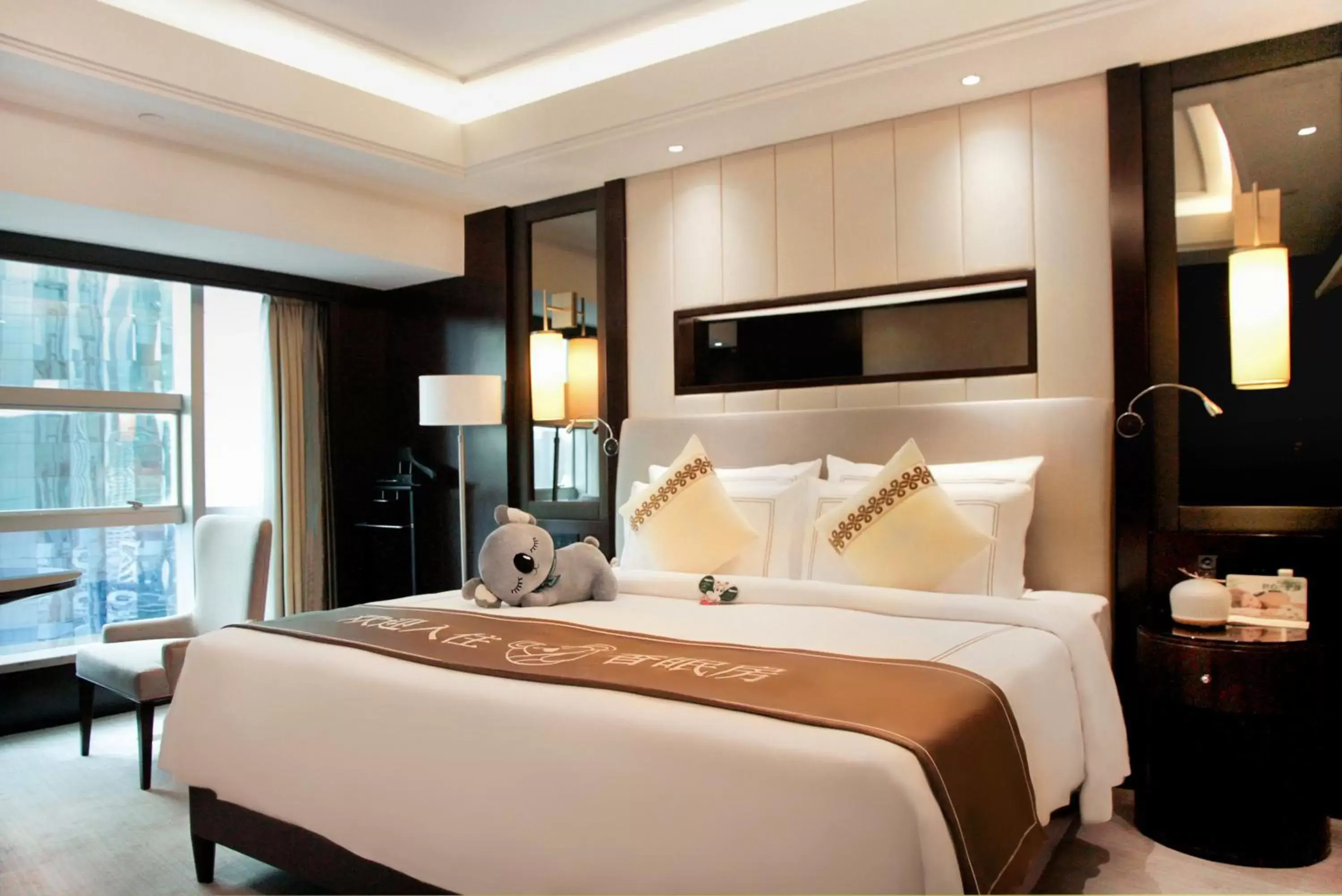 Deluxe King Room in The Pavilion Hotel Shenzhen (Huaqiang NorthBusiness Zone) Deluxe King Room in The Pavilion Hotel Shenzhen (Huaqiang NorthBusiness Zone)