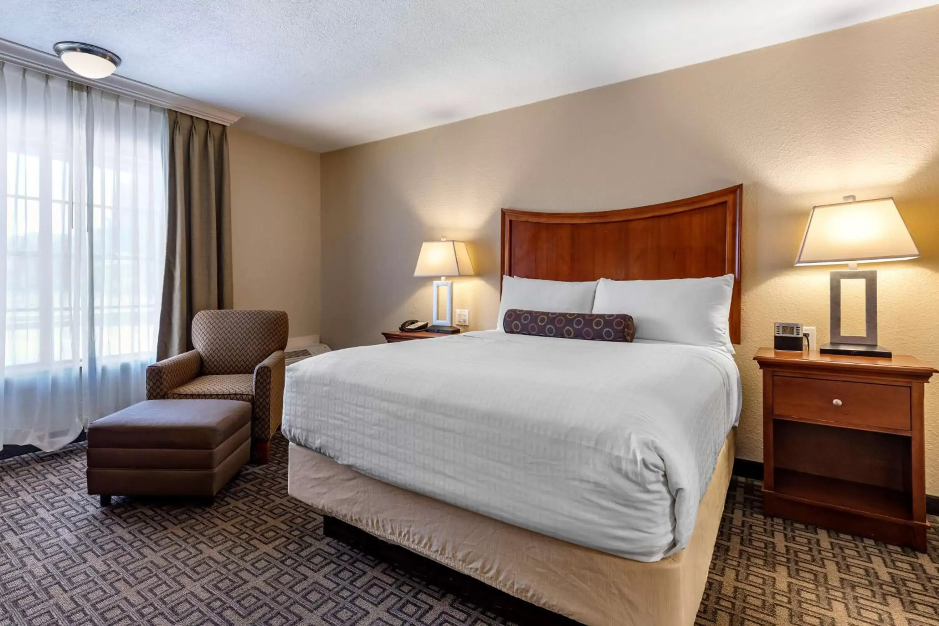 Standard Queen Room - Smoking in Best Western Swiss Clock Inn Standard Queen Room - Smoking in Best Western Swiss Clock Inn