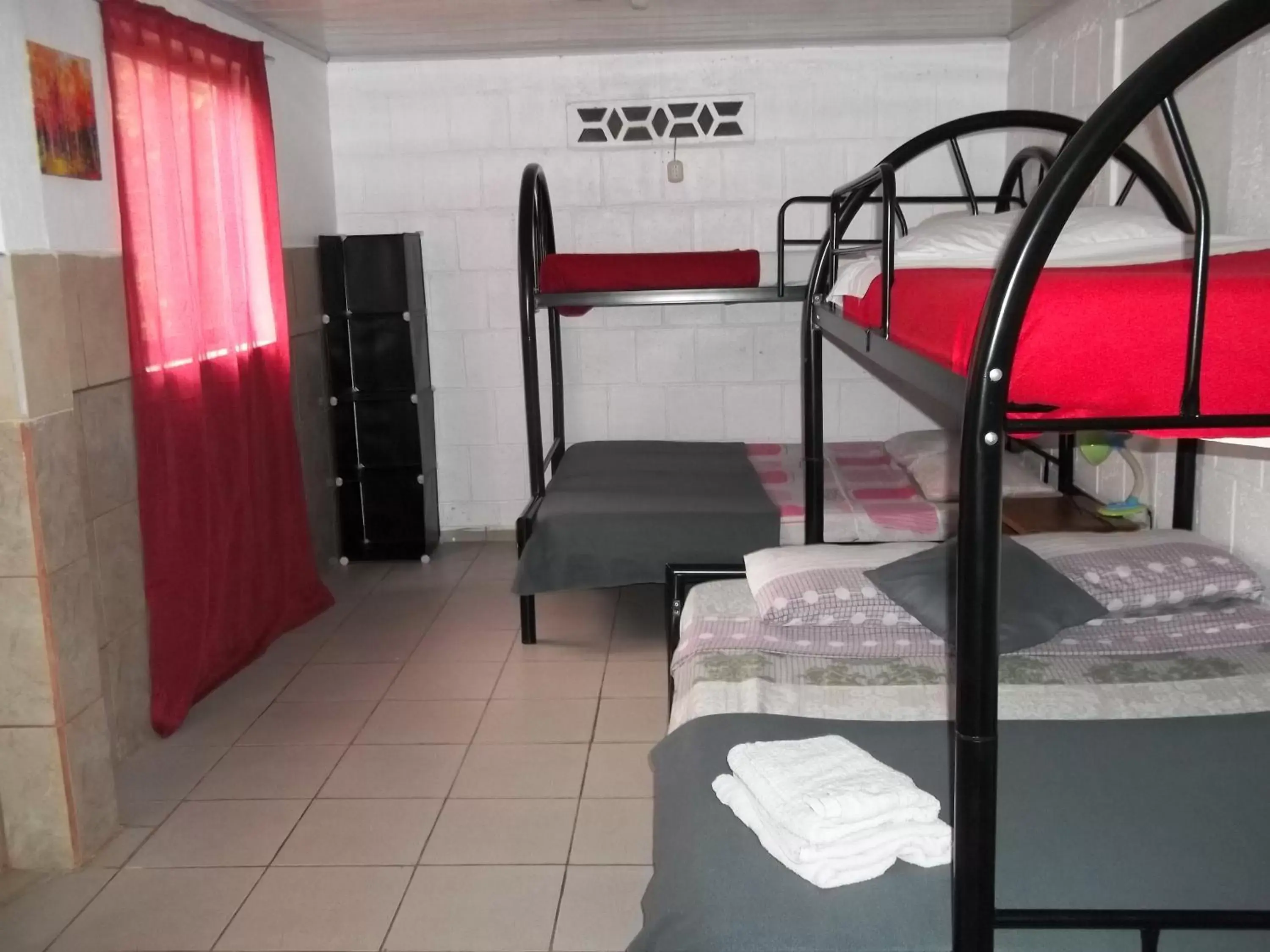 Economy Quadruple Room in ApartHotel Villa Pacande & Rooms Economy Quadruple Room in ApartHotel Villa Pacande & Rooms