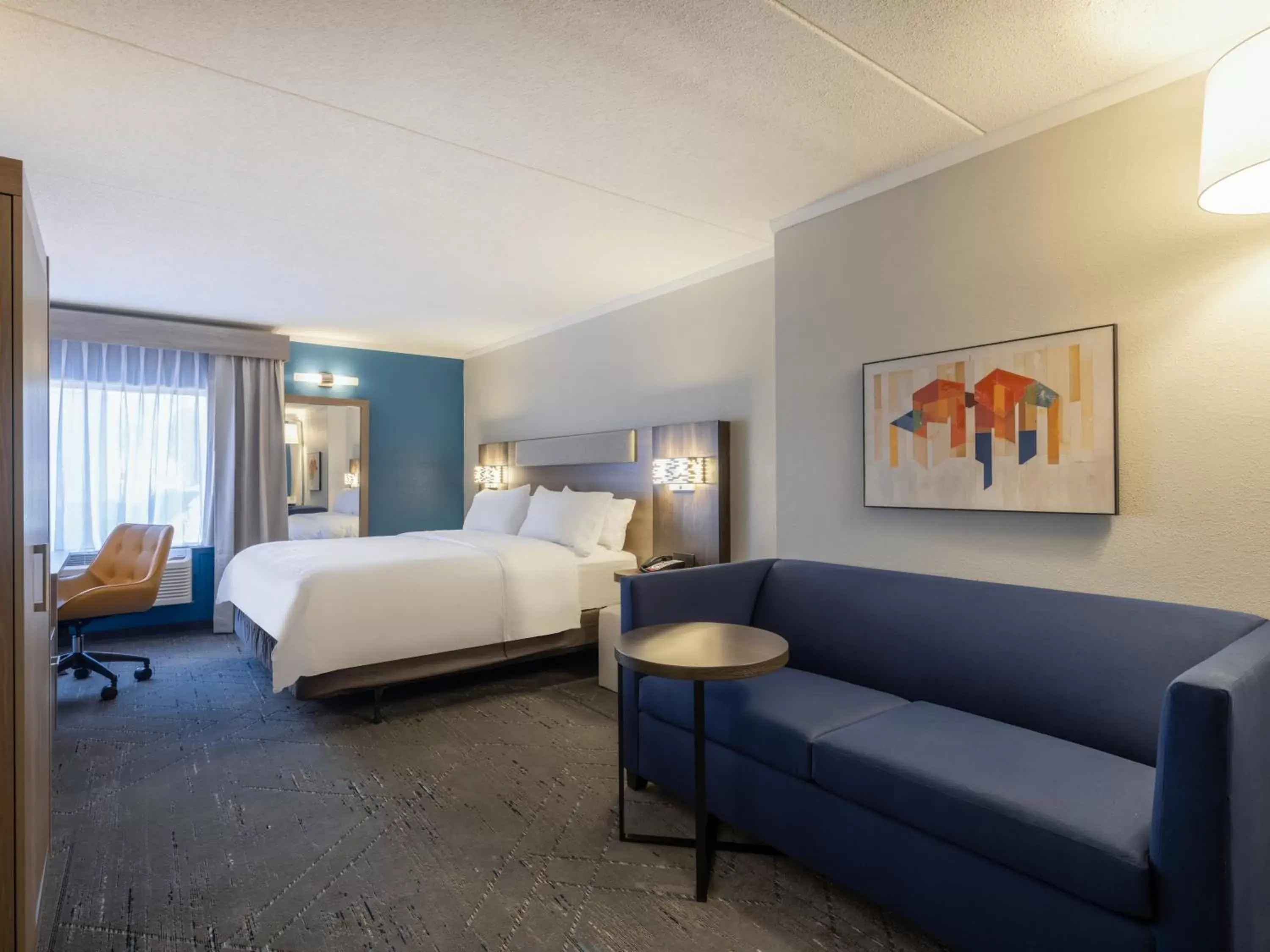 Studio Suite with King Bed - Non-Smoking in Holiday Inn Express & Suites Greensboro - I-40 atWendover by IHG Studio Suite with King Bed - Non-Smoking in Holiday Inn Express & Suites Greensboro - I-40 atWendover by IHG