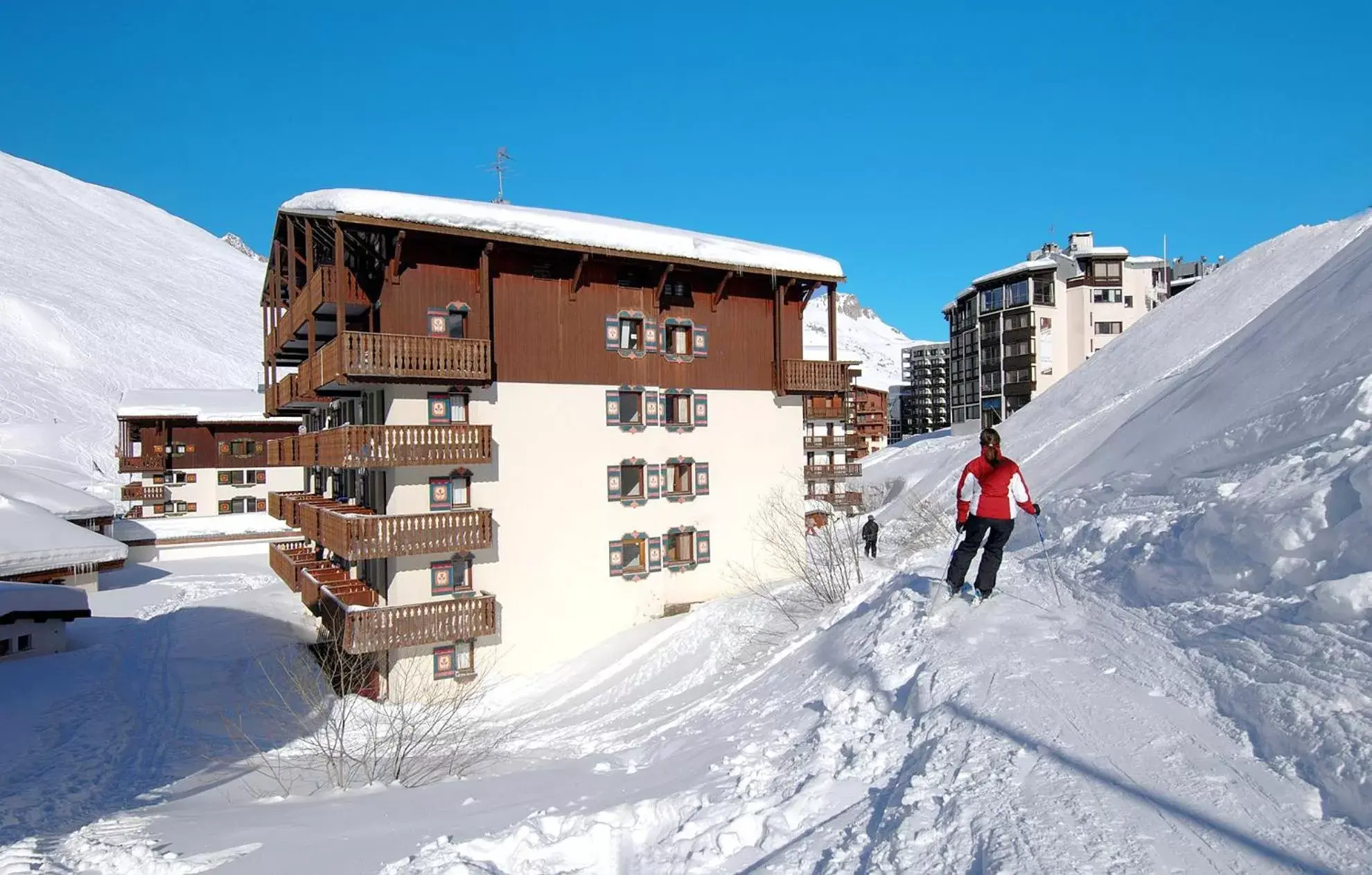 Facade/entrance, Winter in Odalys Chalet Alpina Facade/entrance, Winter in Odalys Chalet Alpina